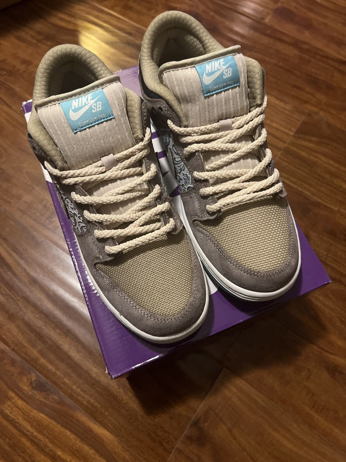 Nike SB Dunk Big Money Savings Size US 10 / EU 43 - 5 Thumbnail