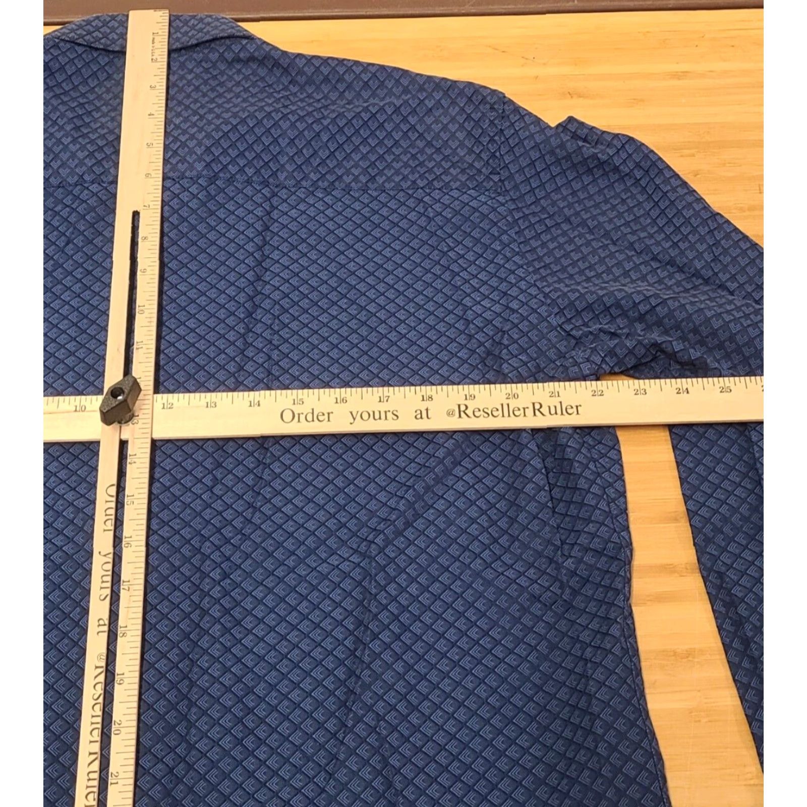Luchiano Visconti **Men's Large Blue Collared Geometric Pattern Button-Up Shirt** User: Men's Large Blue Geometric Pattern Button-Up Shirt Size US L / EU 52-54 / 3 - 7 Thumbnail