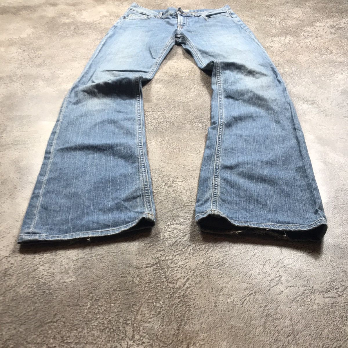 Vintage Vintage Y2K Distressed Flared Denim Jeans Baggy Fit Logo 29 Size 29" - 1 Thumbnail