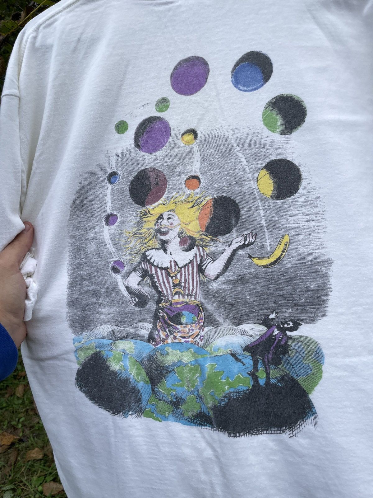 Hard Rock Cafe Hard Rock Cafe Save The Planet 1991 Queen Innuendo T shirt Size US XL / EU 56 / 4 - 12 Thumbnail