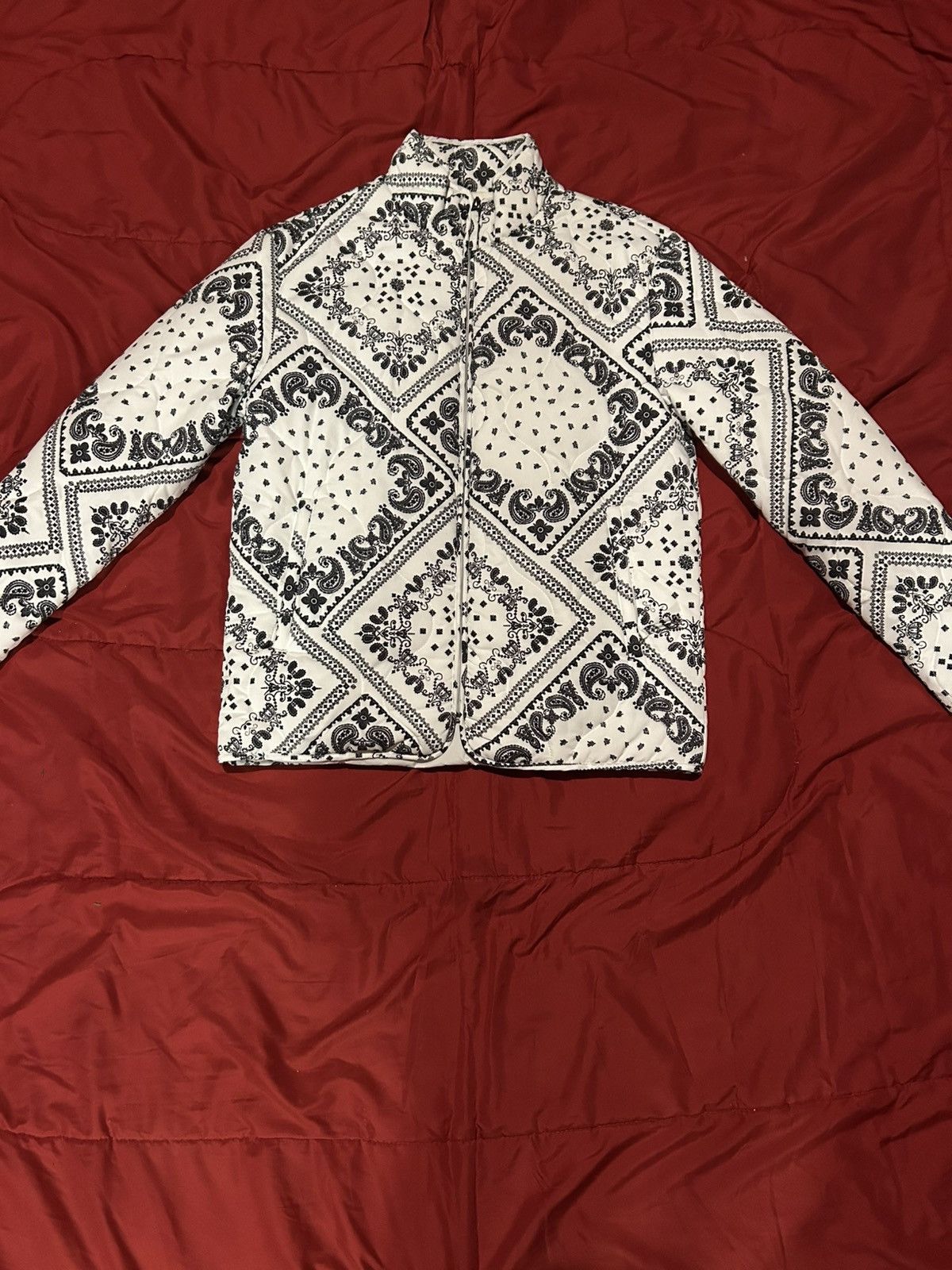 Other Y.T.G Paisley Puffer Size US M / EU 48-50 / 2 - 1 Thumbnail