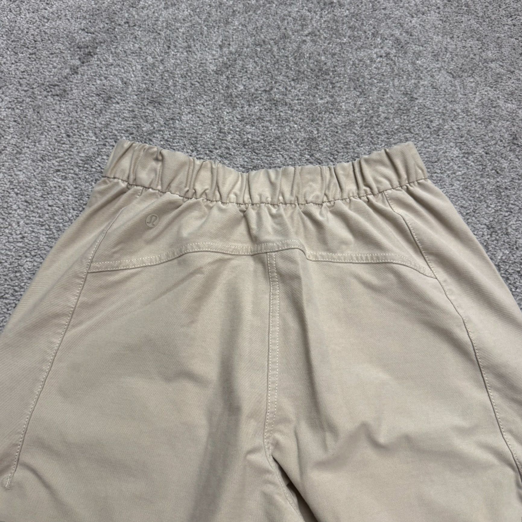 Lululemon Lululemon Lab Reykur Cargo Baggy Pants Womens 24 Tan Beige Elastic Waist Tapered Size 42" / US 20 - 5 Thumbnail