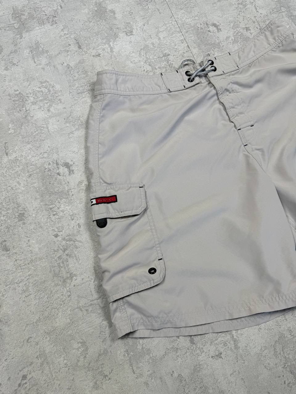 Oakley Vintage Oakley Gray Y2K Shorts Size 36 Size US 36 / EU 52 - 2 Thumbnail