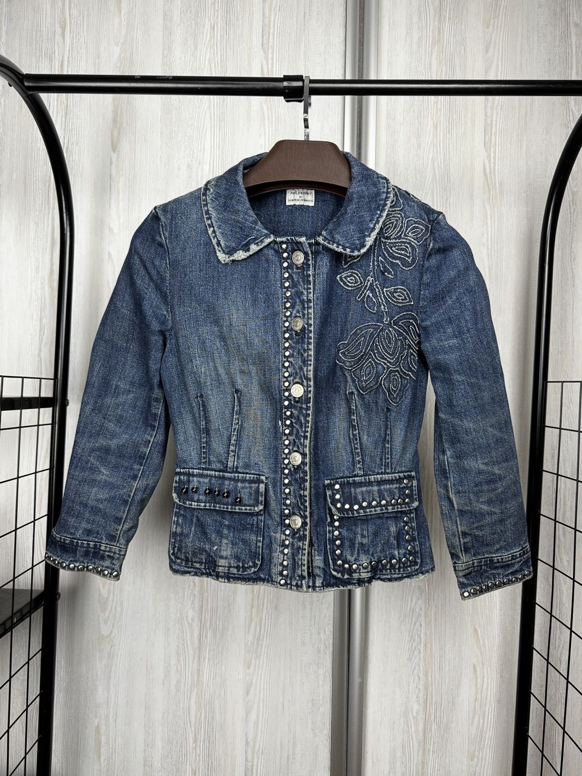 Alberta Ferretti Philosophy Di Alberta Ferretti Denim Studded Embroidered Jkt Size S / US 4 / IT 40 - 1 Thumbnail