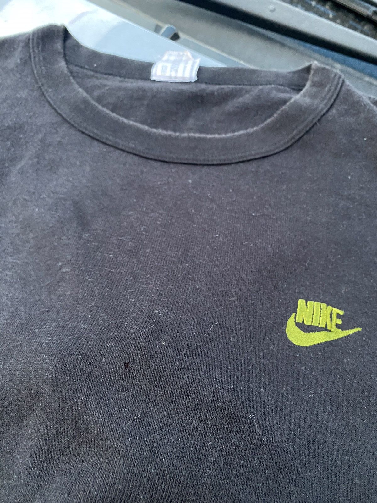 Nike Nike small swoosh vintage black tshirt boxy fit Size US L / EU 52-54 / 3 - 6 Thumbnail
