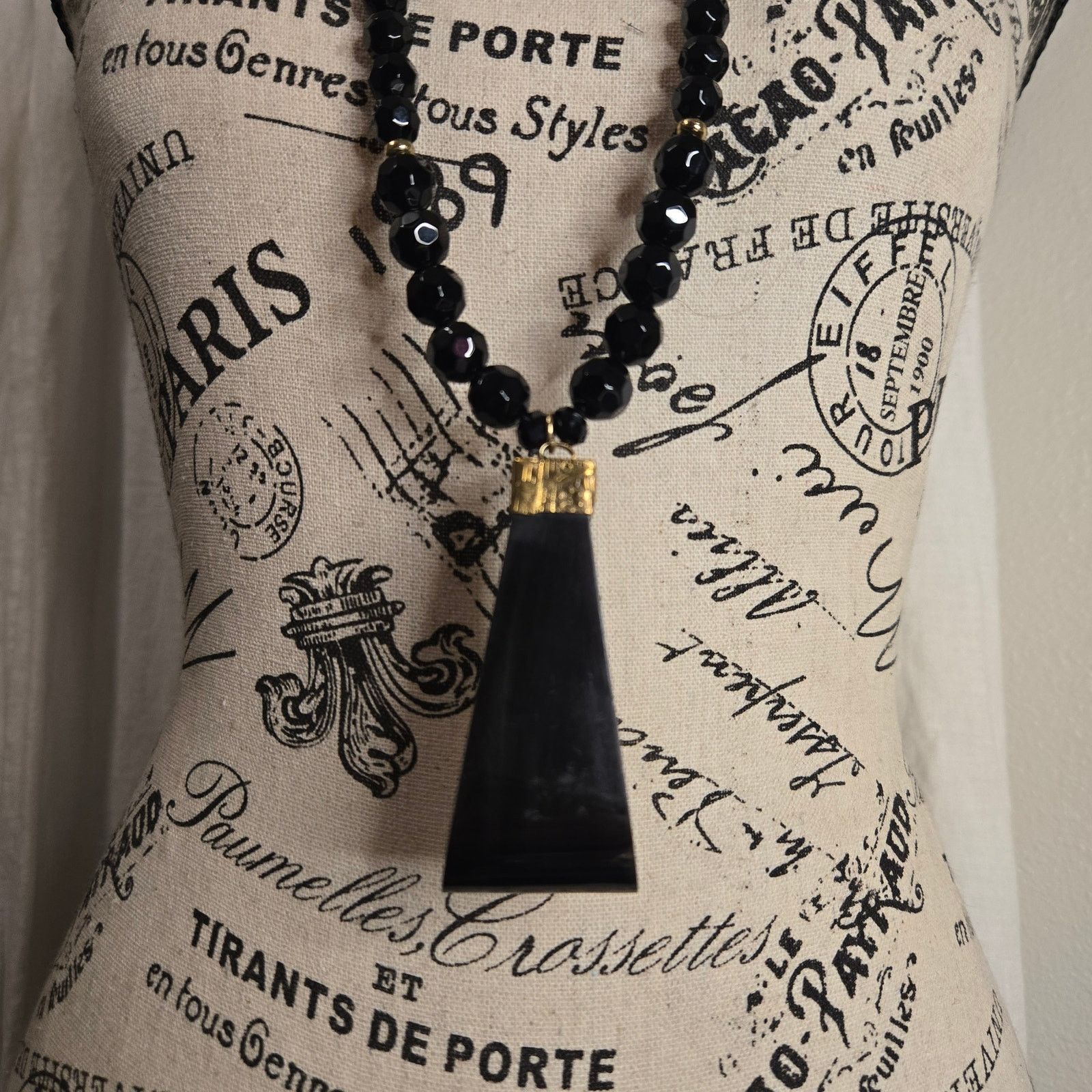 Vintage Vintage Black Beaded Statement Necklace Geometric Pendant Size ONE SIZE - 9 Thumbnail