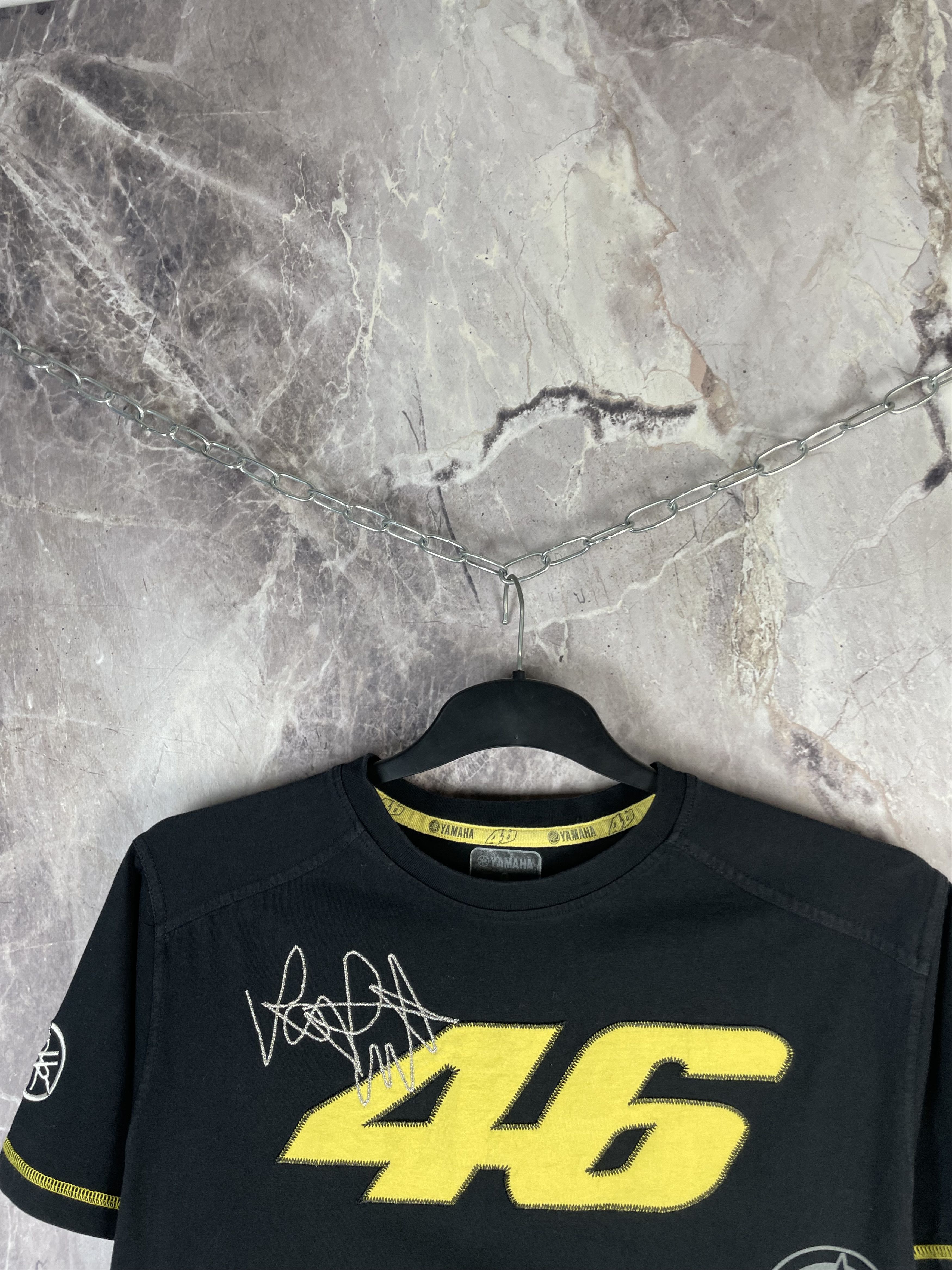 Yamaha Vintage Yamaha 46 Racing Nascar Retro T-Shirt Hype Y2K Size US S / EU 44-46 / 1 - 3 Thumbnail