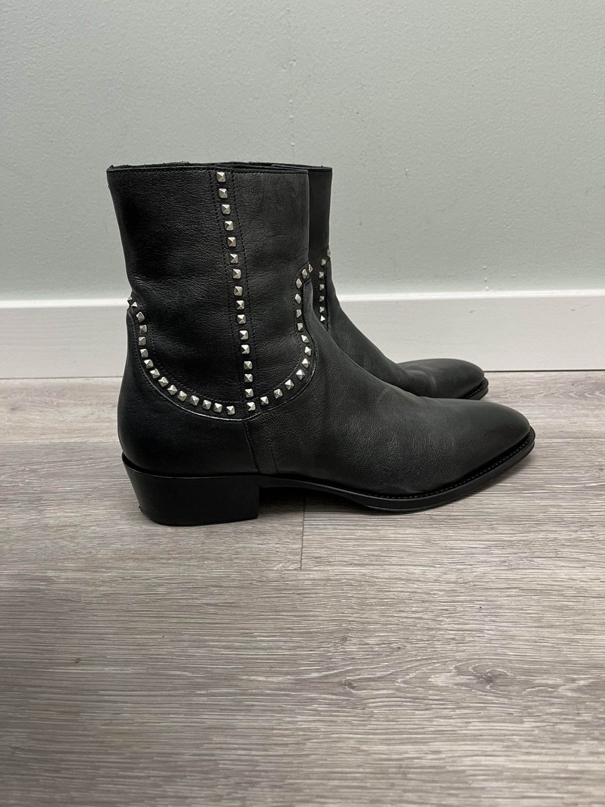 John Varvatos Ludlow studded boot. 10 Size US 10 / EU 43 - 11 Thumbnail