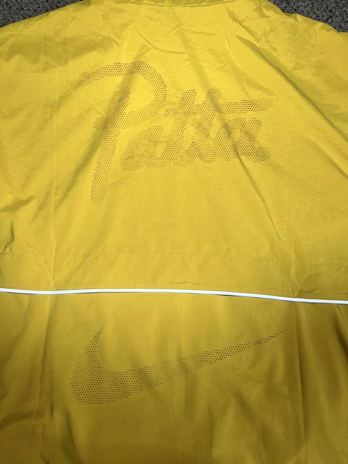 Nike Nike x Patta Men's Running Team Full Zip Jacket Men Size US XXL / EU 58 / 5 - 4 Thumbnail