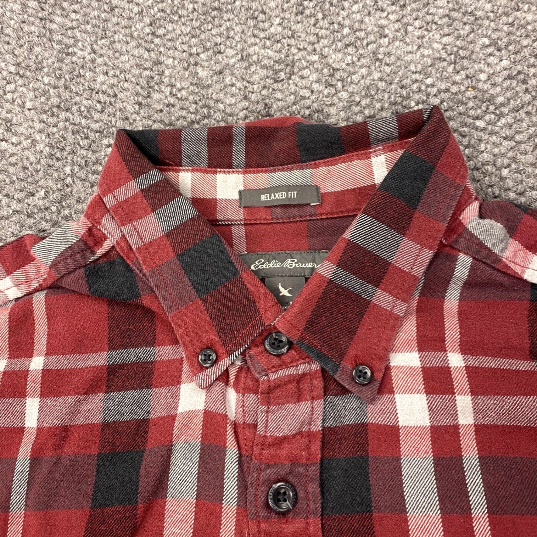 Eddie Bauer VINTAGE Eddie Bauer Shirt Mens Large Red Black Plaid Flannel Relaxed Fit Button-Down Casual 90s Mens Size US L / EU 52-54 / 3 - 3 Thumbnail