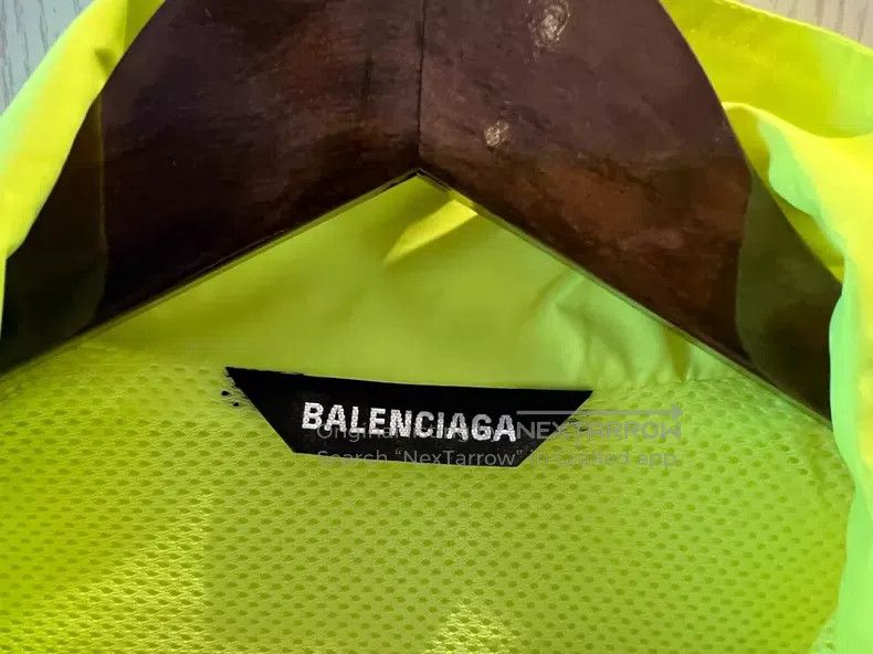 Balenciaga Balenciaga Fluorescent oversized anorak Size US M / EU 48-50 / 2 - 2 Thumbnail