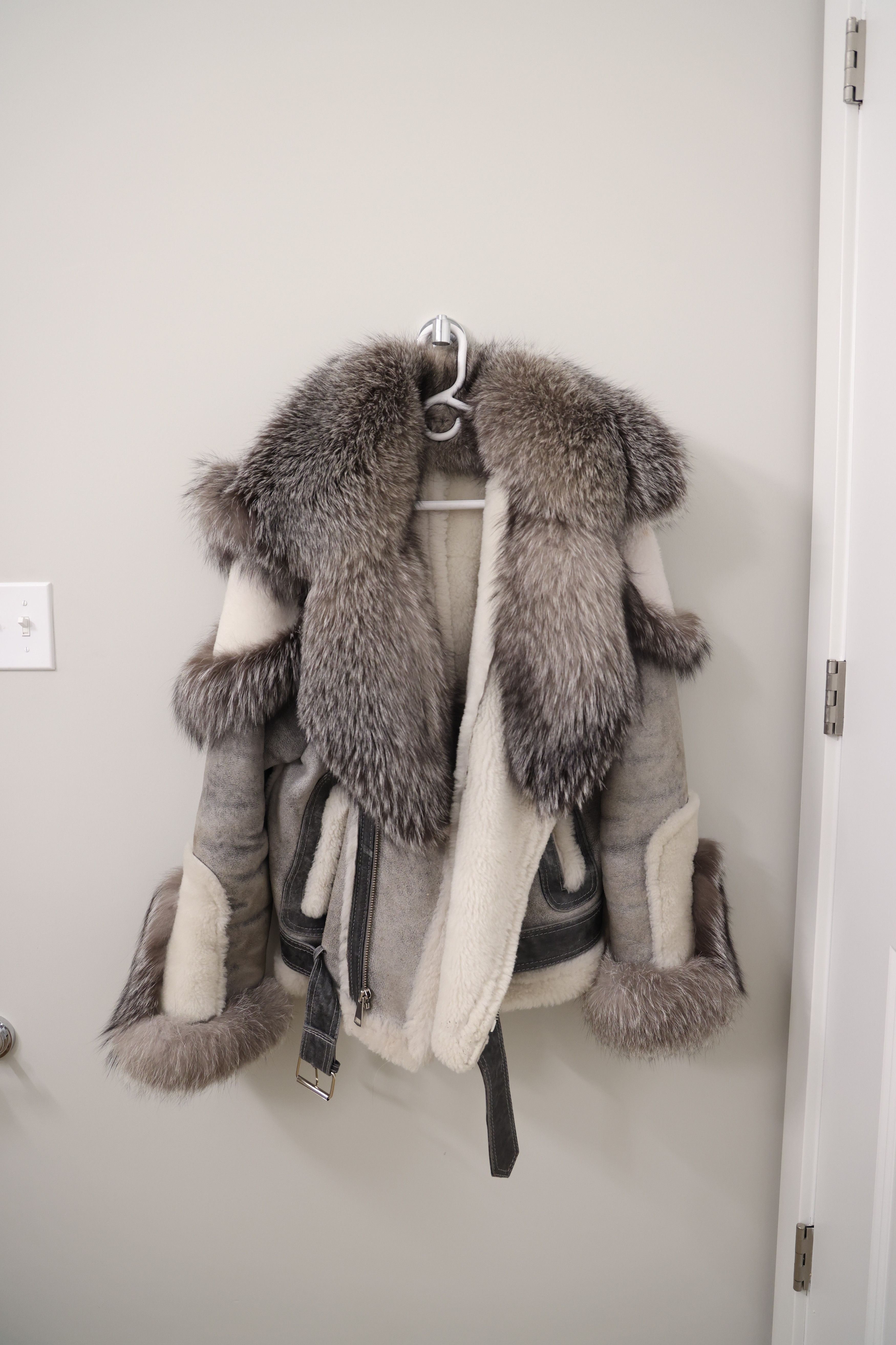 Other Daniels Leather Grey Fur Coat Size US M / EU 48-50 / 2 - 2 Thumbnail