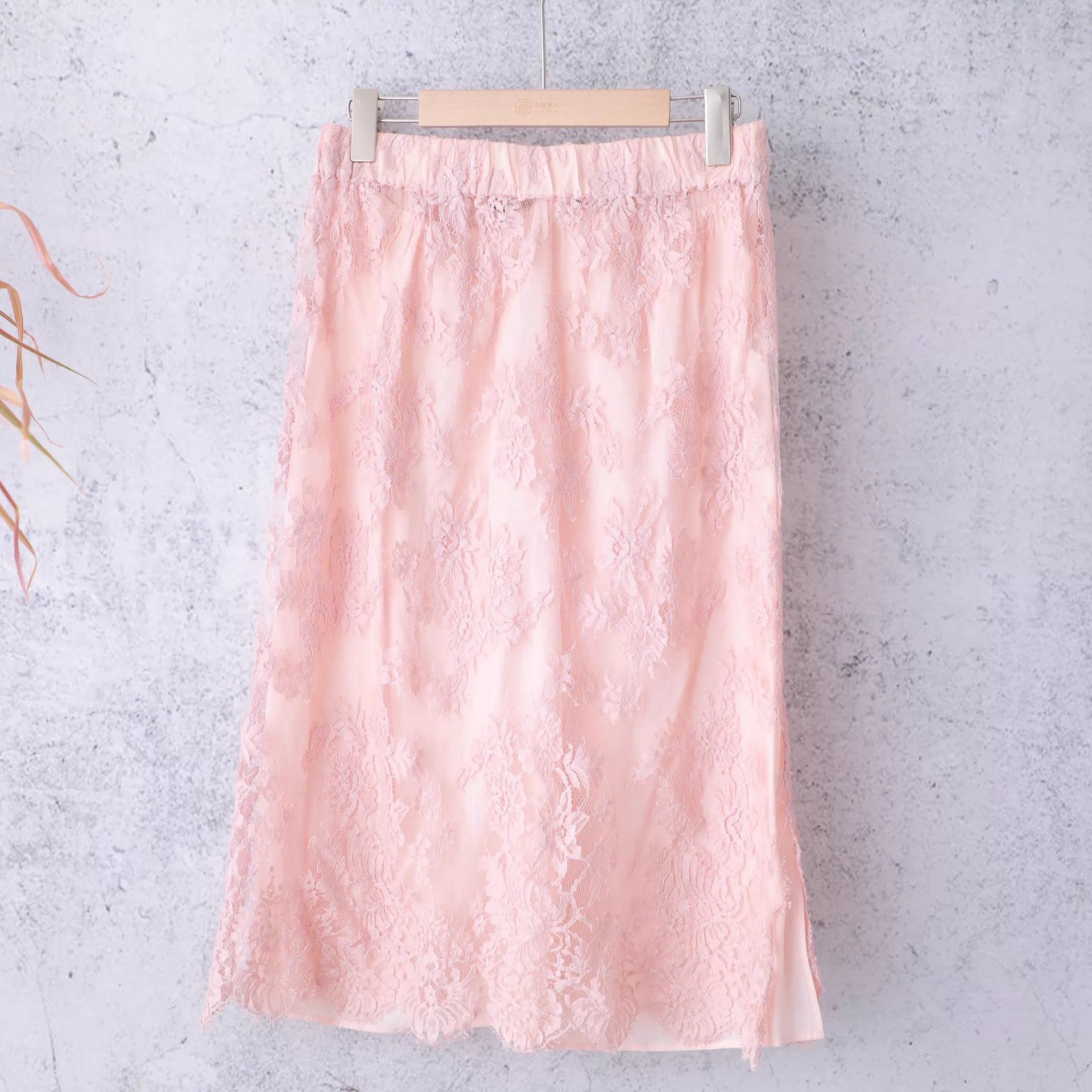 Gucci GUCCI lace skirt EU44 Size 30" / US 8 / IT 44 - 1 Thumbnail