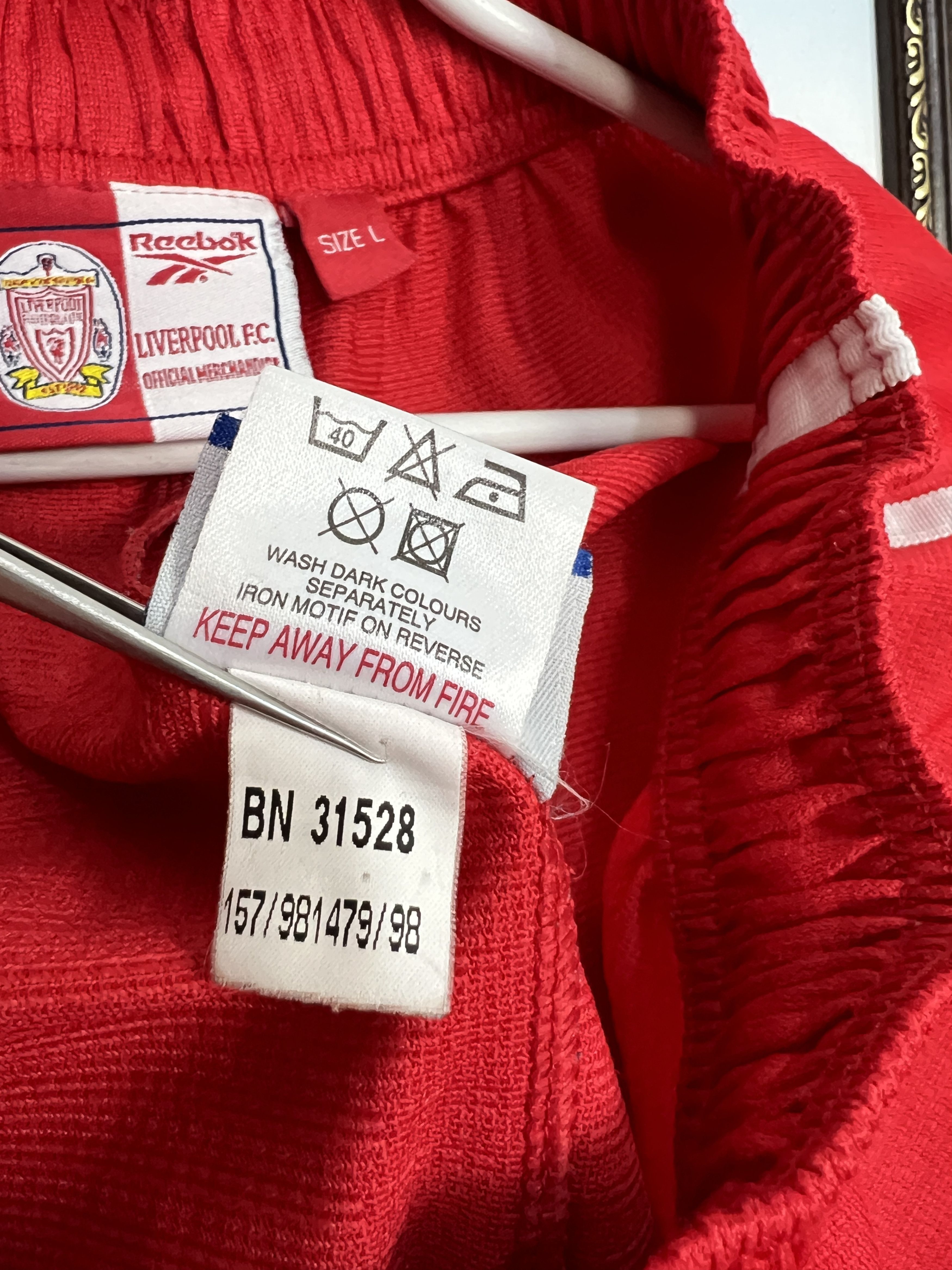 Reebok Vintage 90's Liverpool Football Shorts Soccer Rare Hype Size US 34 / EU 50 - 9 Thumbnail