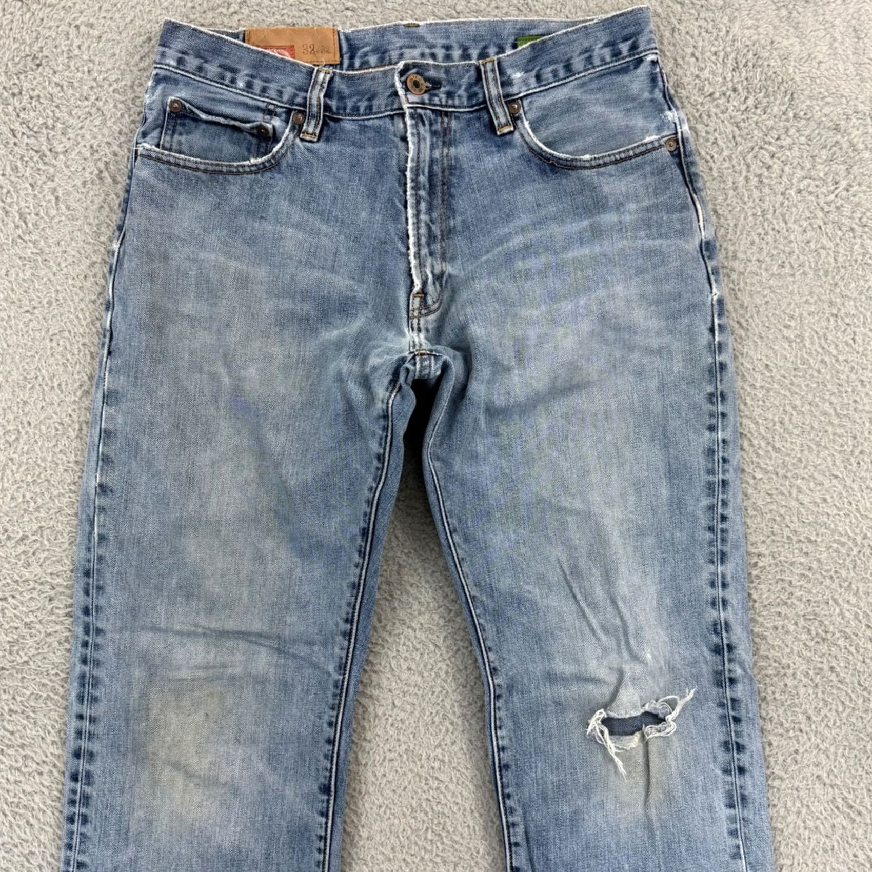 Gap VINTAGE Gap 1969 Jeans Mens 32x32 Blue Straight Leg Relaxed Fit Distressed Denim Size US 32 / EU 48 - 3 Thumbnail