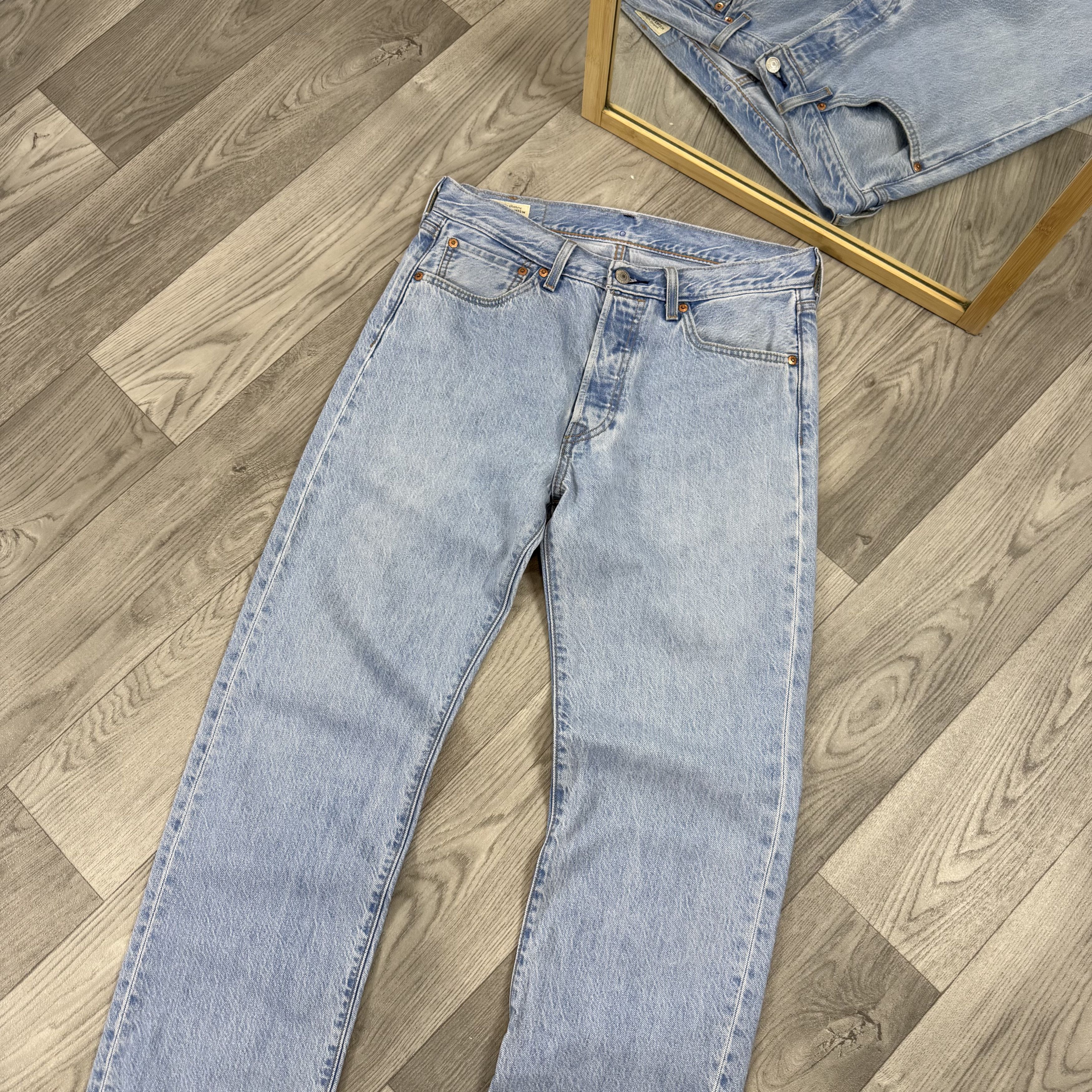 Levi's Levi's 501 Blue Stonewashed Denim Jeans Pants 31x32 Size US 31 - 6 Thumbnail