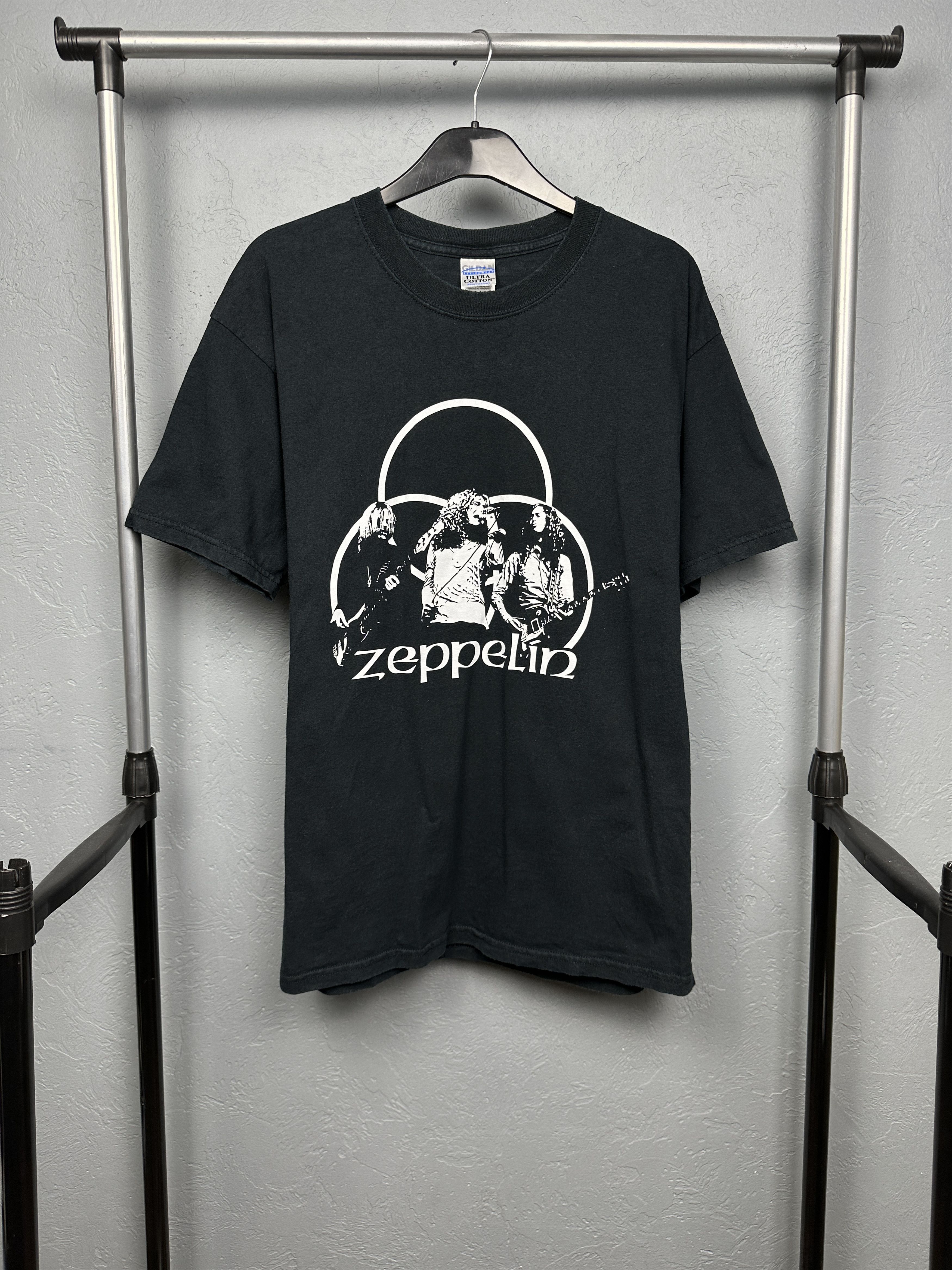 Band Tees × Led Zeppelin Led Zeppelin Vintage Mens Rock Band T-Shirt Size US L / EU 52-54 / 3 - 1 Thumbnail
