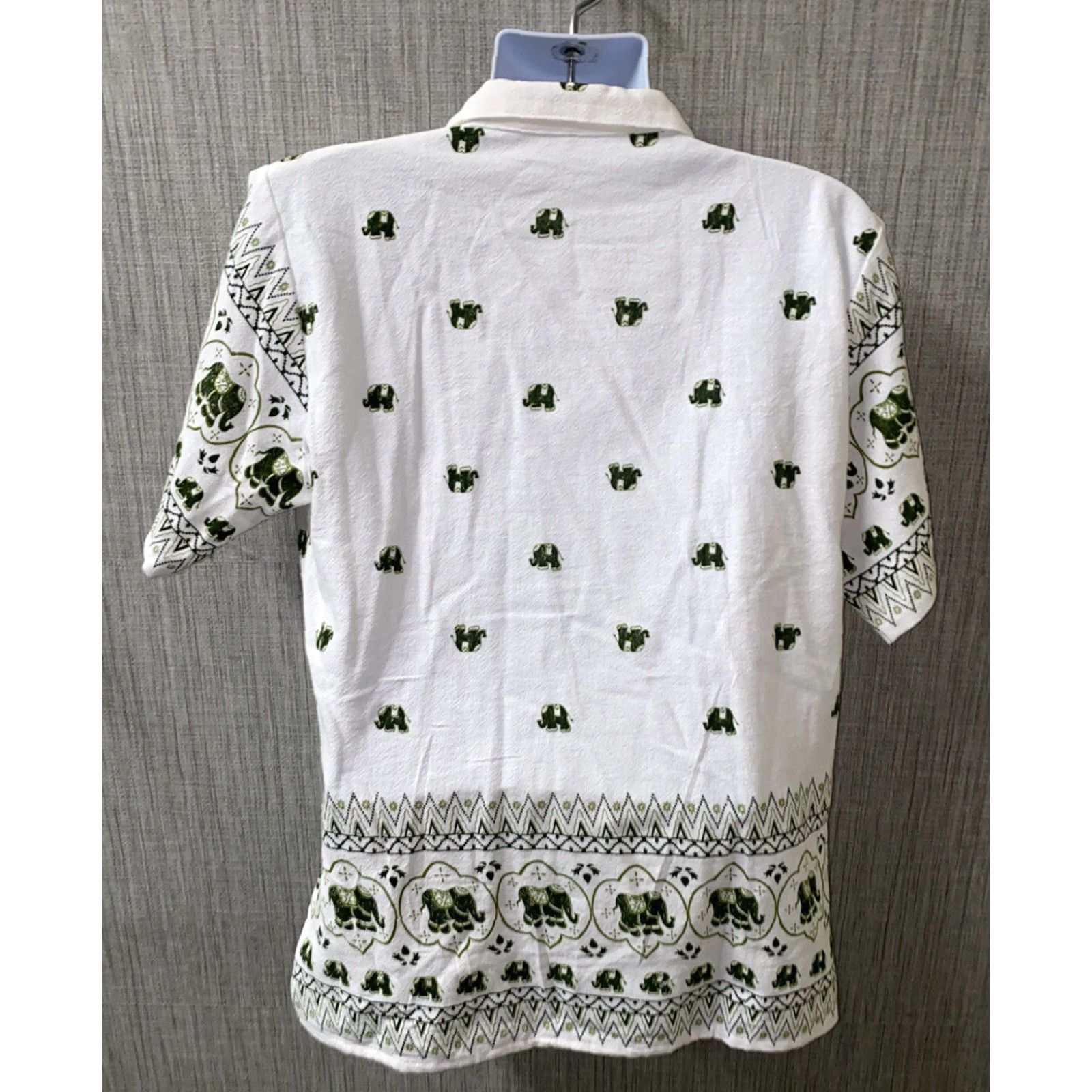 Bark Unbranded Bark Cloth Elephant Print Short Sleeve Golf Polo Shirt Sz 46 22 In Armpit Mens White/Green Shirt Size US XXL / EU 58 / 5 - 5 Thumbnail