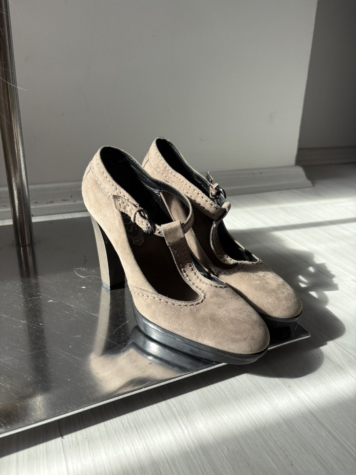 Tod's Tod’s heels Size US 7.5 / IT 37.5 - 23 Thumbnail