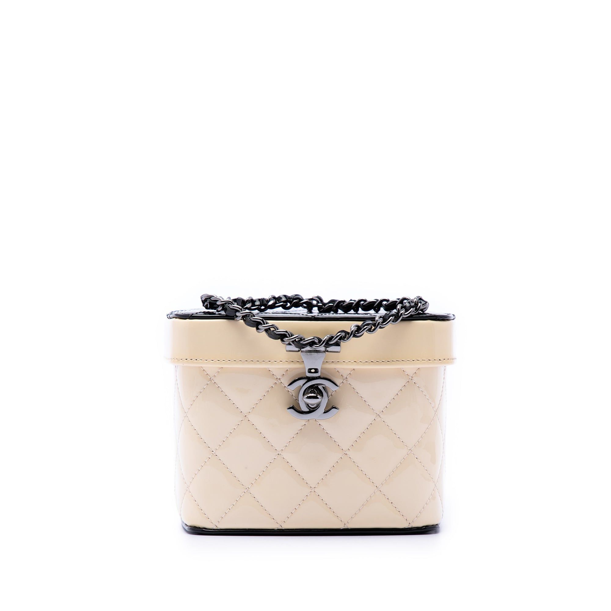 Chanel Mini CC Quilted Patent Vanity Bag Size ONE SIZE - 1 Thumbnail