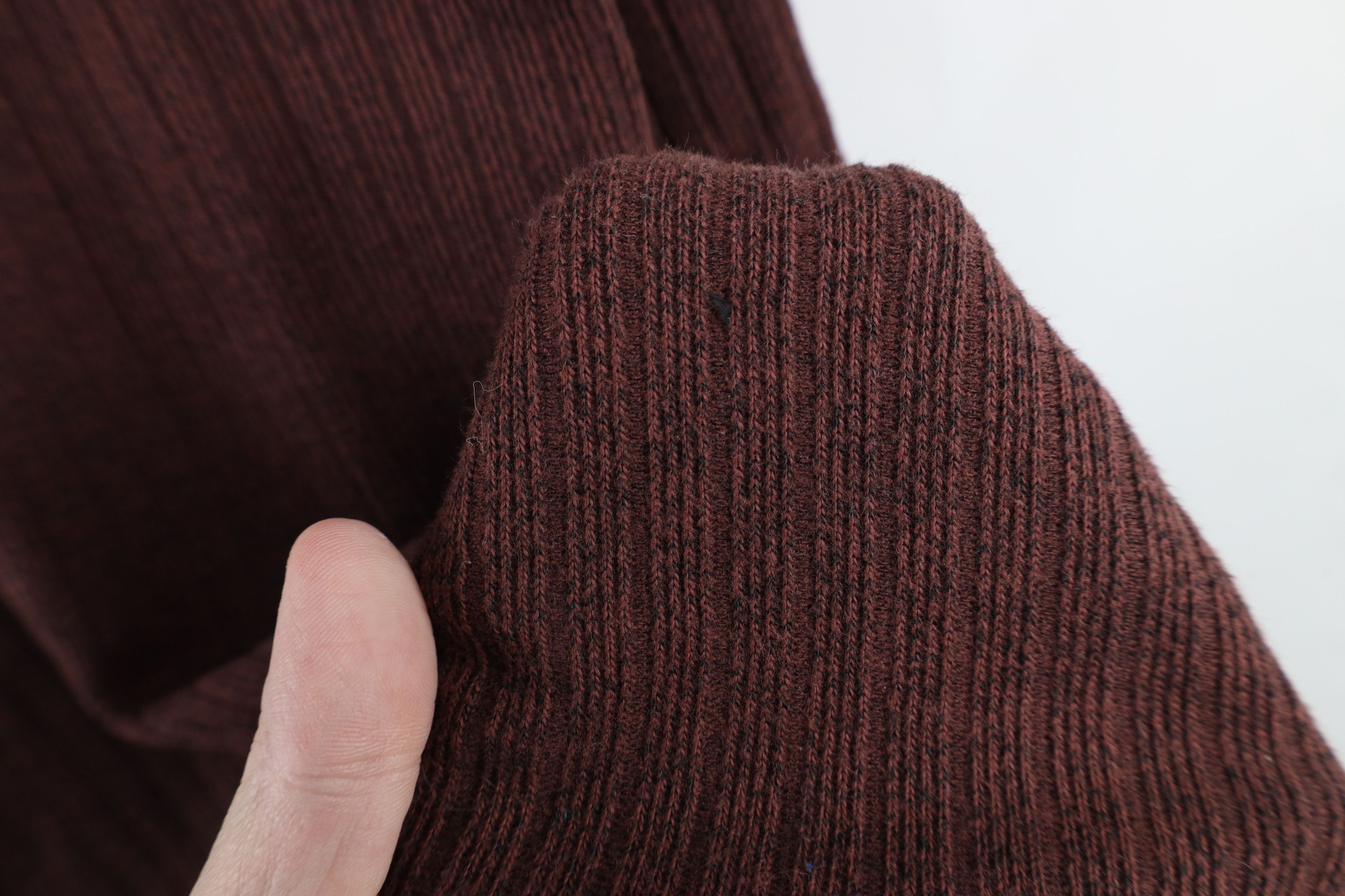 Vintage Vintage 90s Streetwear Ribbed Knit Long Sleeve T-Shirt Red Size US L / EU 52-54 / 3 - 6 Thumbnail