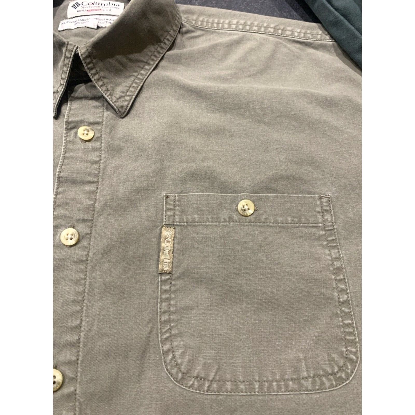 Vintage Columbia Men's Button-Up Shirt Large Brown Cotton Long Sleeve Hunting Shooting Outdoors Casual Size US L / EU 52-54 / 3 - 3 Thumbnail