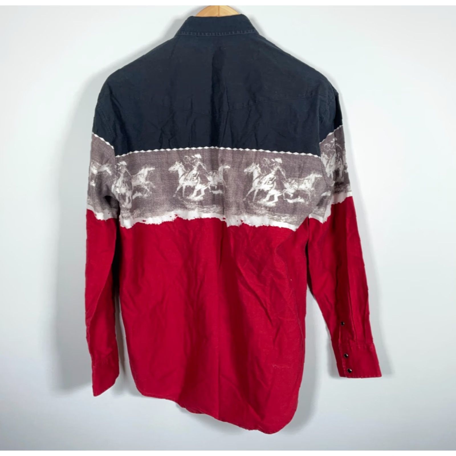 Roper Roper Shirt Men's Large Red Black Western Horse Motif Long Sleeve Button-Up 90s Size US L / EU 52-54 / 3 - 2 Thumbnail