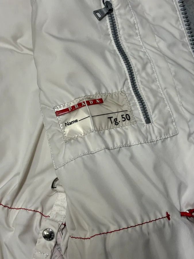 Prada 2000s Prada White Puffer Hooded Vest Jacket Size US L / EU 52-54 / 3 - 9 Thumbnail