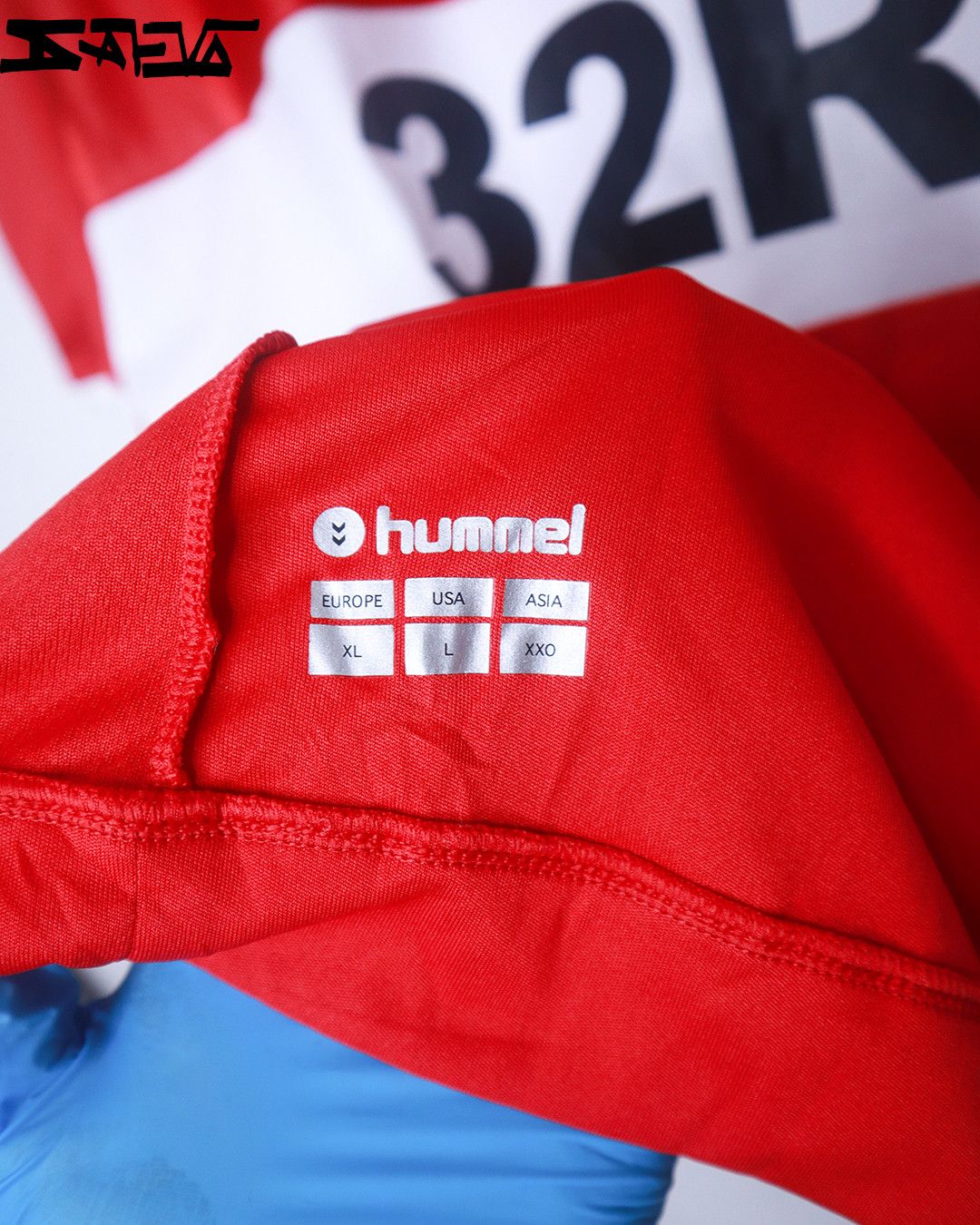 Hummel Middlesbrough 2018/2019 Home Jersey Size US L / EU 52-54 / 3 - 8 Thumbnail