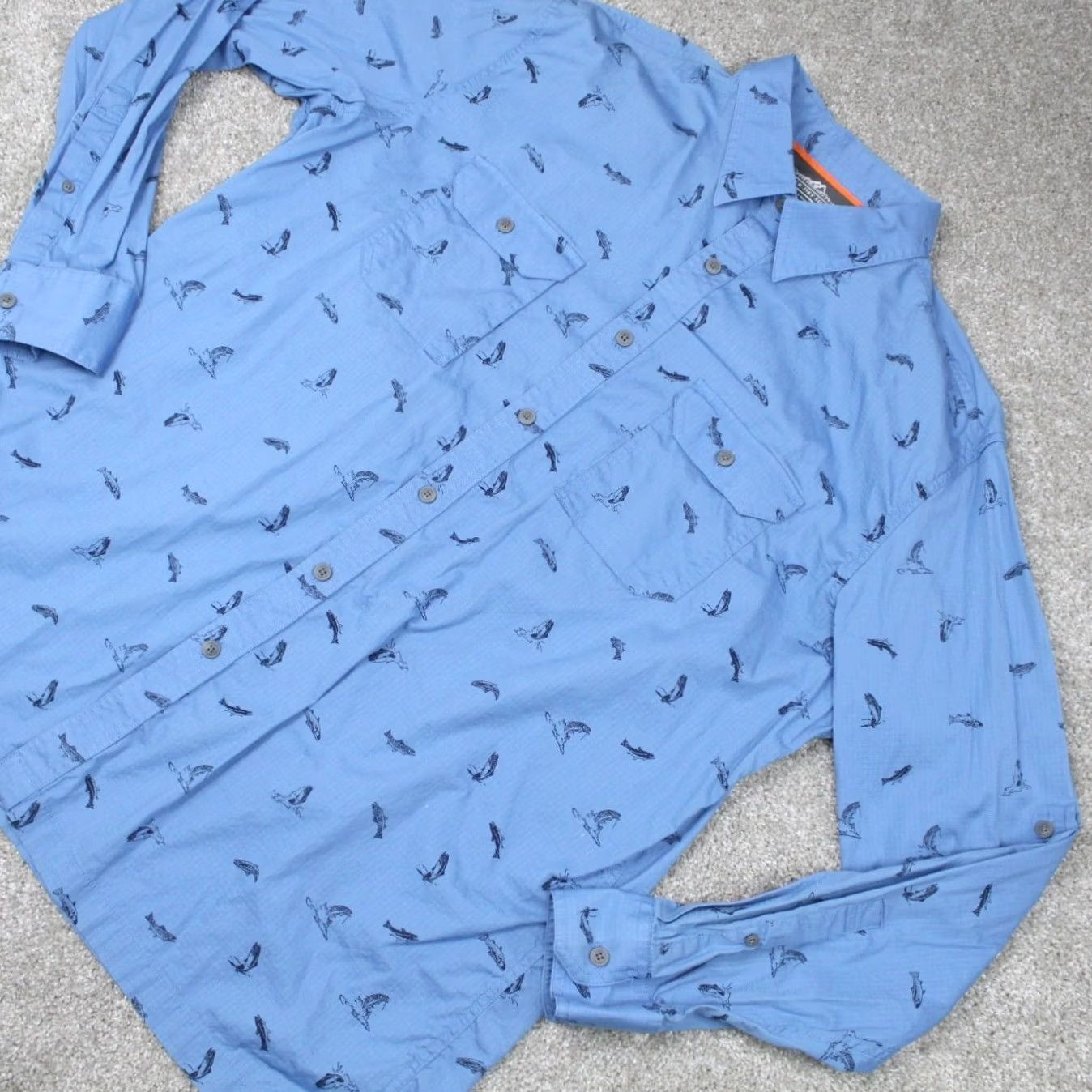 Croft & Barrow Croft & Barrow Quick-Dry AOP Shirt Mens XL Blue Fish Print L/S Button-Up Size US XL / EU 56 / 4 - 3 Thumbnail