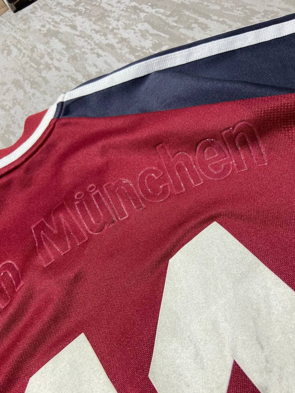Adidas × Vintage Adidas FC Bayern Munich Jersey Z-Roberto 2002/03 T-Mobile Size US XL / EU 56 / 4 - 18 Thumbnail