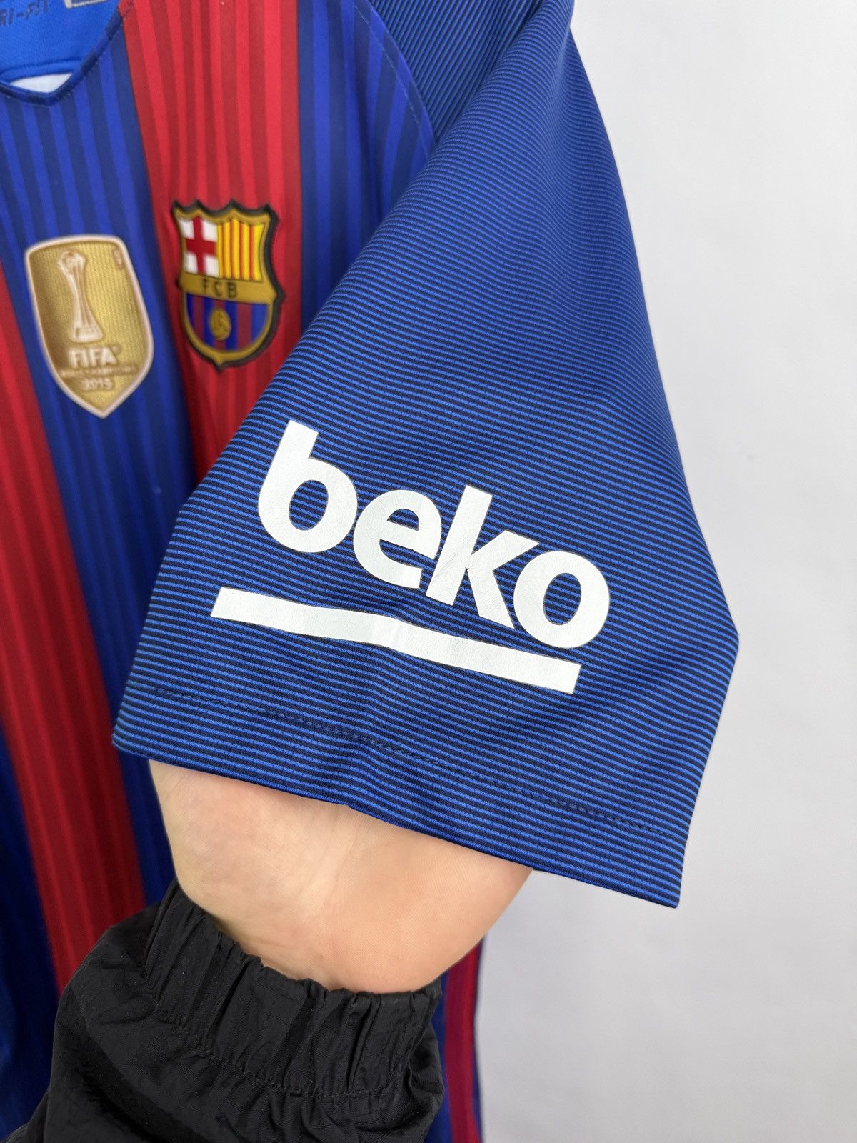 Nike 🇪🇸 Nike F. C. Barcelona FIFA 2015/16 Soccer Jersey T-Shirt Size US M / EU 48-50 / 2 - 6 Thumbnail