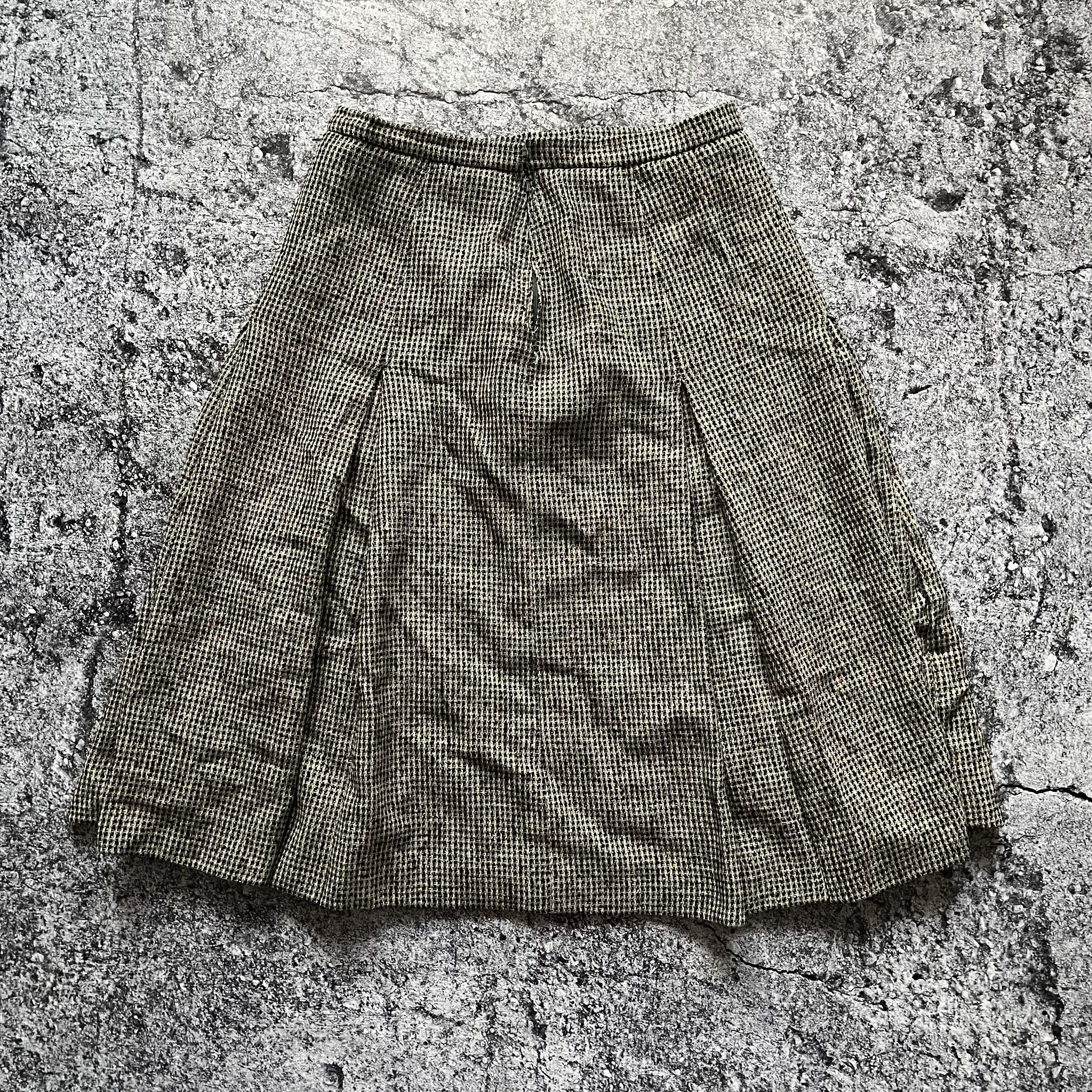 Burberry Vintage Burberry Skirt Wool Made in England Size 18 EX LONG Size 36" / US 14 / IT 50 - 2 Thumbnail