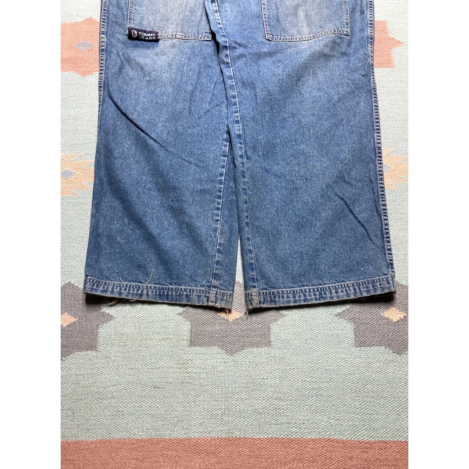Tommy Hilfiger VINTAGE y2k baggy jeans Tommy Hilfiger cargo wide leg skater JNCO style 40x32 jeans Men Blue Wide-Leg 40 32 Size US 40 / EU 56 - 2 Thumbnail