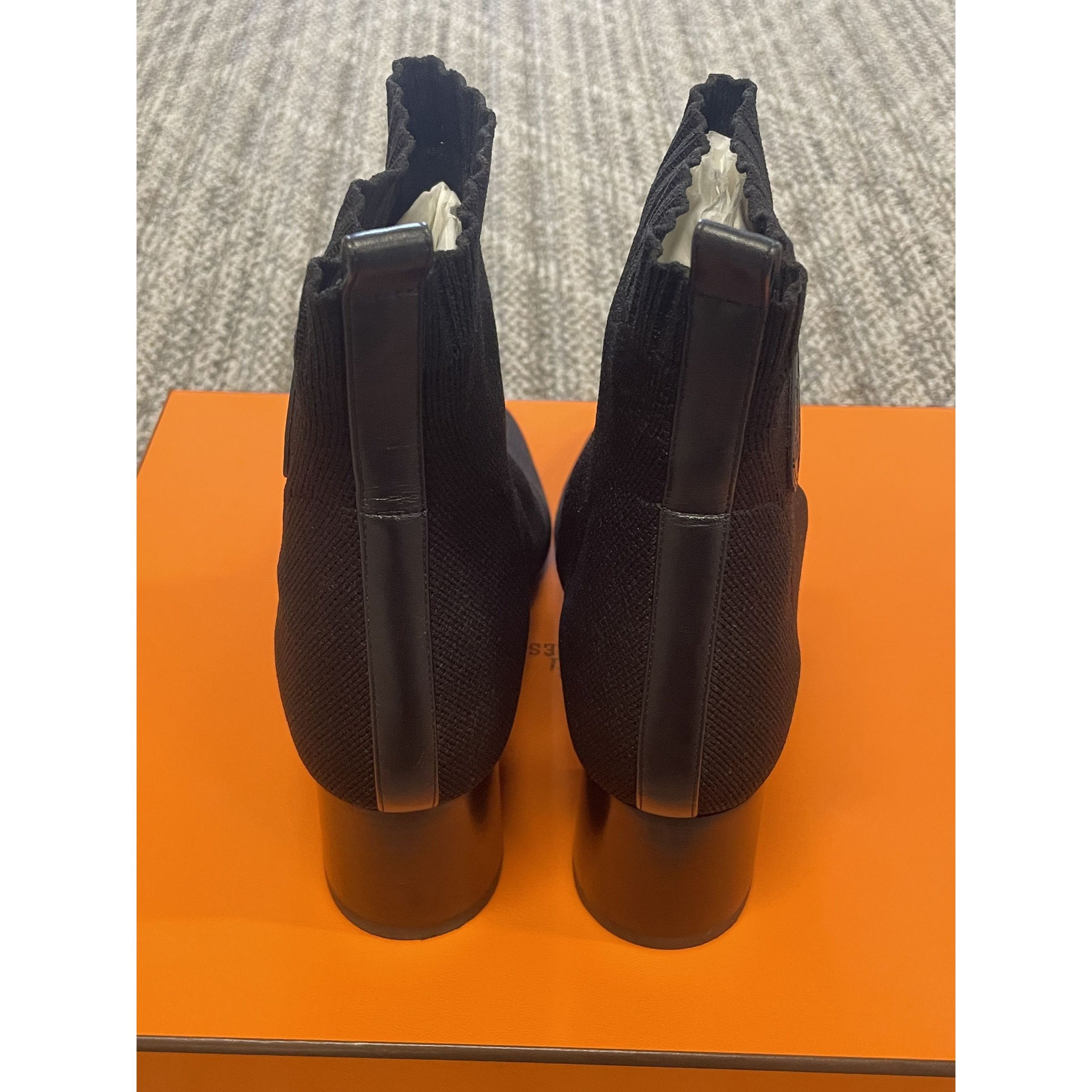 Hermes Hermes Black Knit Ankle Boots With Leather Trim & Block Heel Size US 6 / IT 36 - 2 Thumbnail
