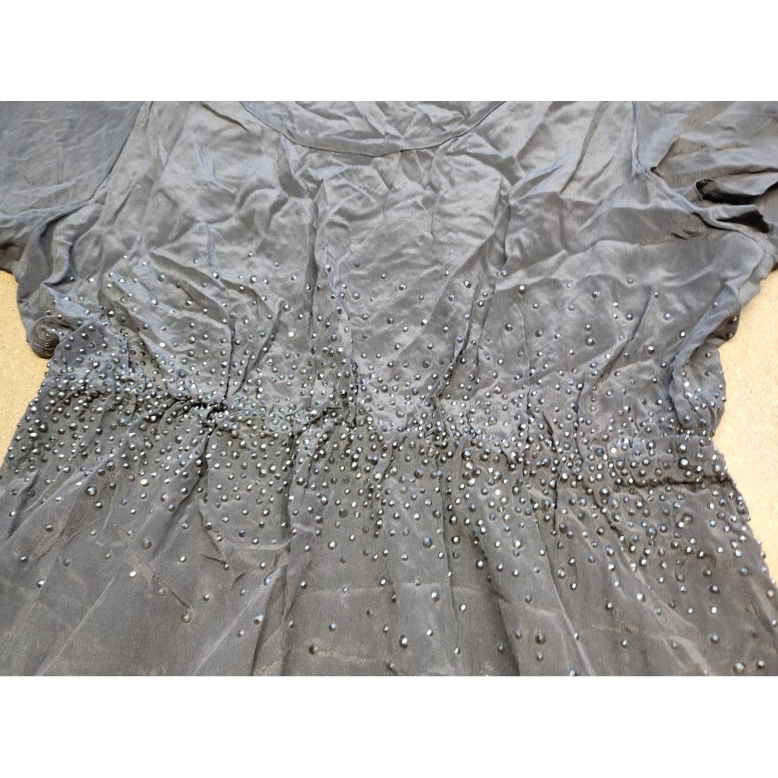 Vintage Rosemunde Copenhagen Dress Womens Size 36 Gray 100% Silk Knee Length Short Sleeve Round Neck Wool? Embroidered Elastic Waist Wrap Dress Ladies Size XS / US 0-2 / IT 36-38 - 4 Thumbnail