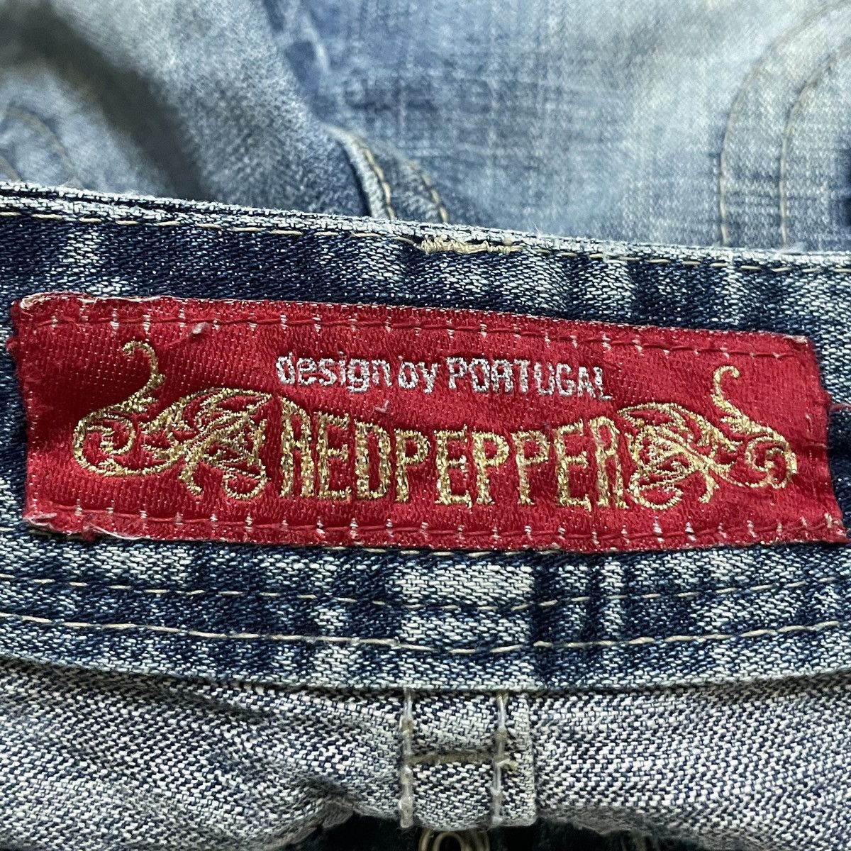 Japanese Brand Rare Vintage Japanese Brand Red Pepper Flared Jeans 1990s Size US 27 - 8 Thumbnail