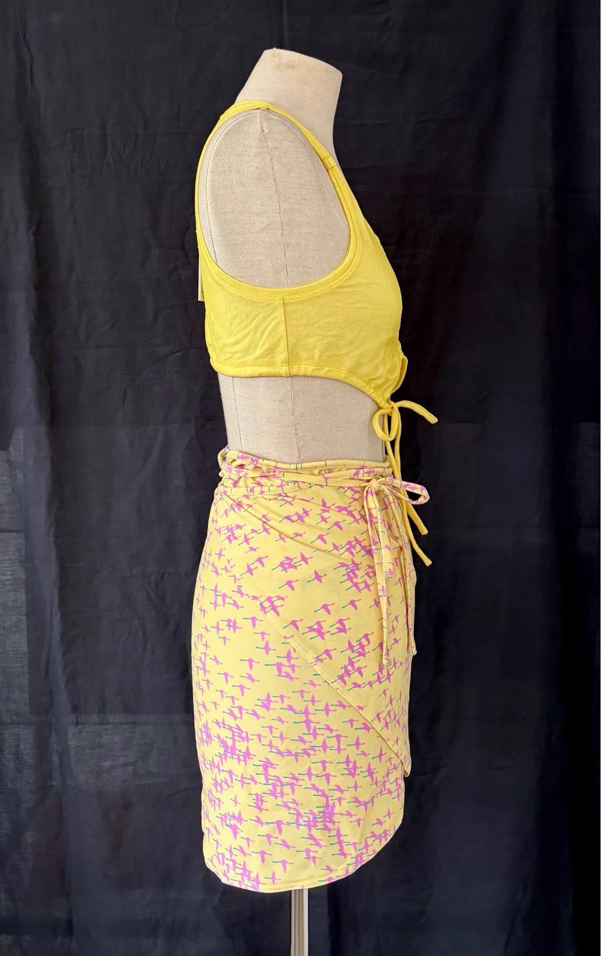 Versace Versace Mare Women's Bird Print Wrap Mini Skirt Ｑ21 Size 27" / US 4 / IT 40 - 3 Thumbnail