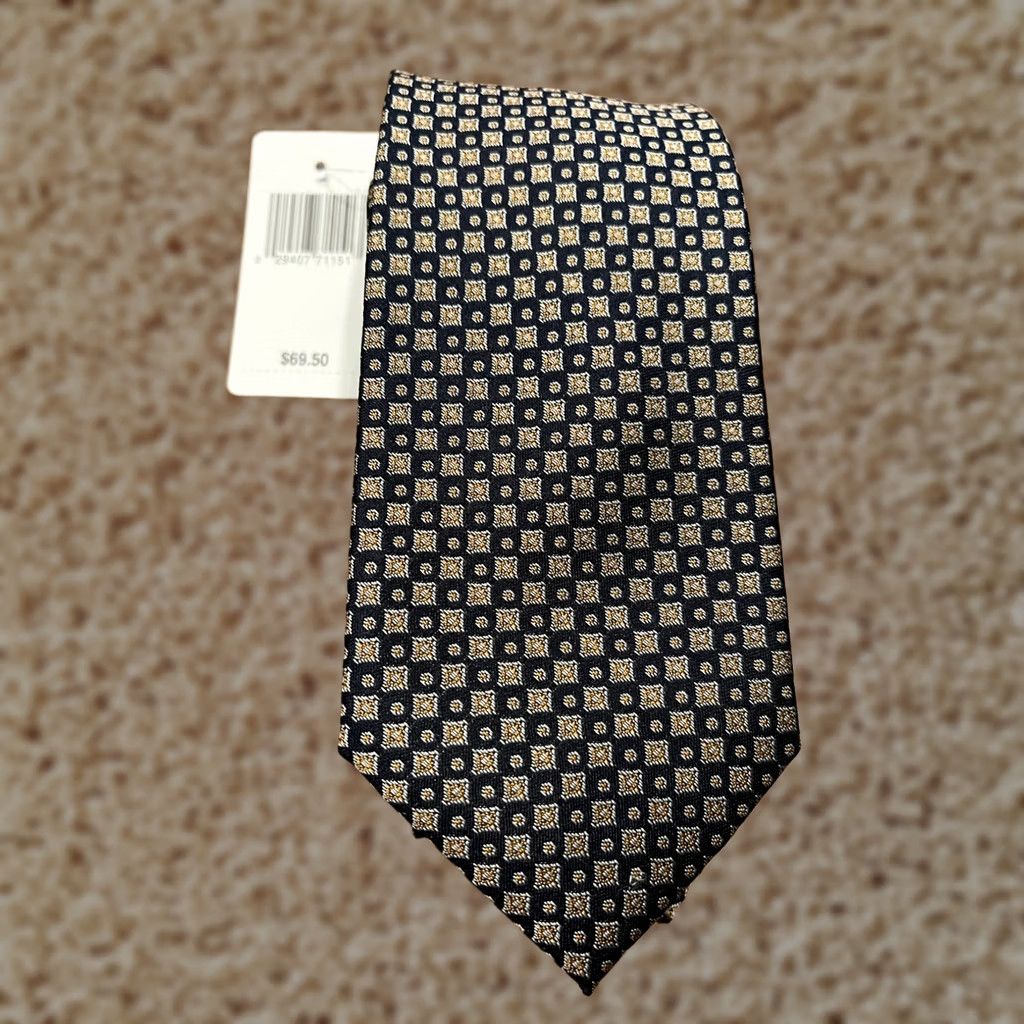 Bloomingdale's Bloomingdale's The Men's Store Navy Blue Geometric Silk Neck Tie Multicolor Classic Mens Size ONE SIZE - 1 Thumbnail