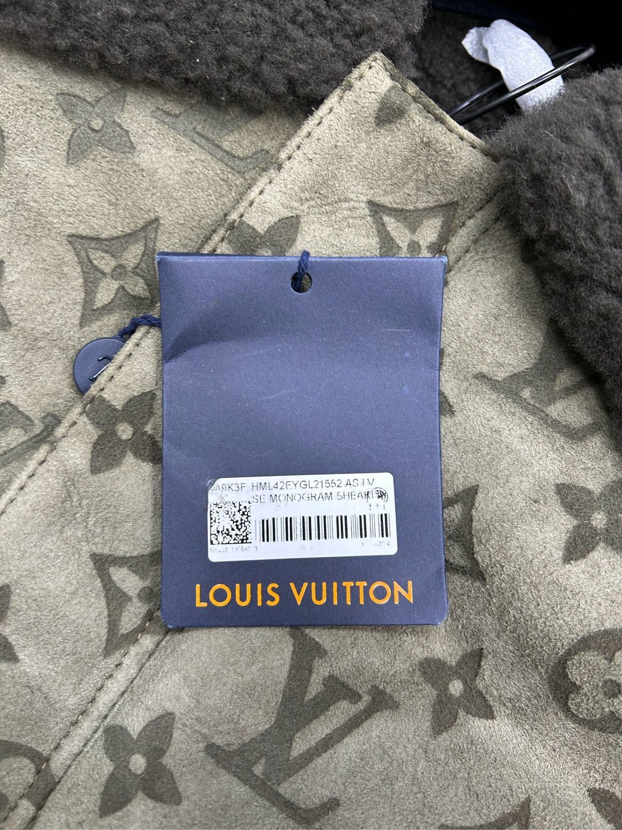 Louis Vuitton Louis Vuitton Lv lambswool full-print brown suede presbyopi Size US L / EU 52-54 / 3 - 3 Thumbnail