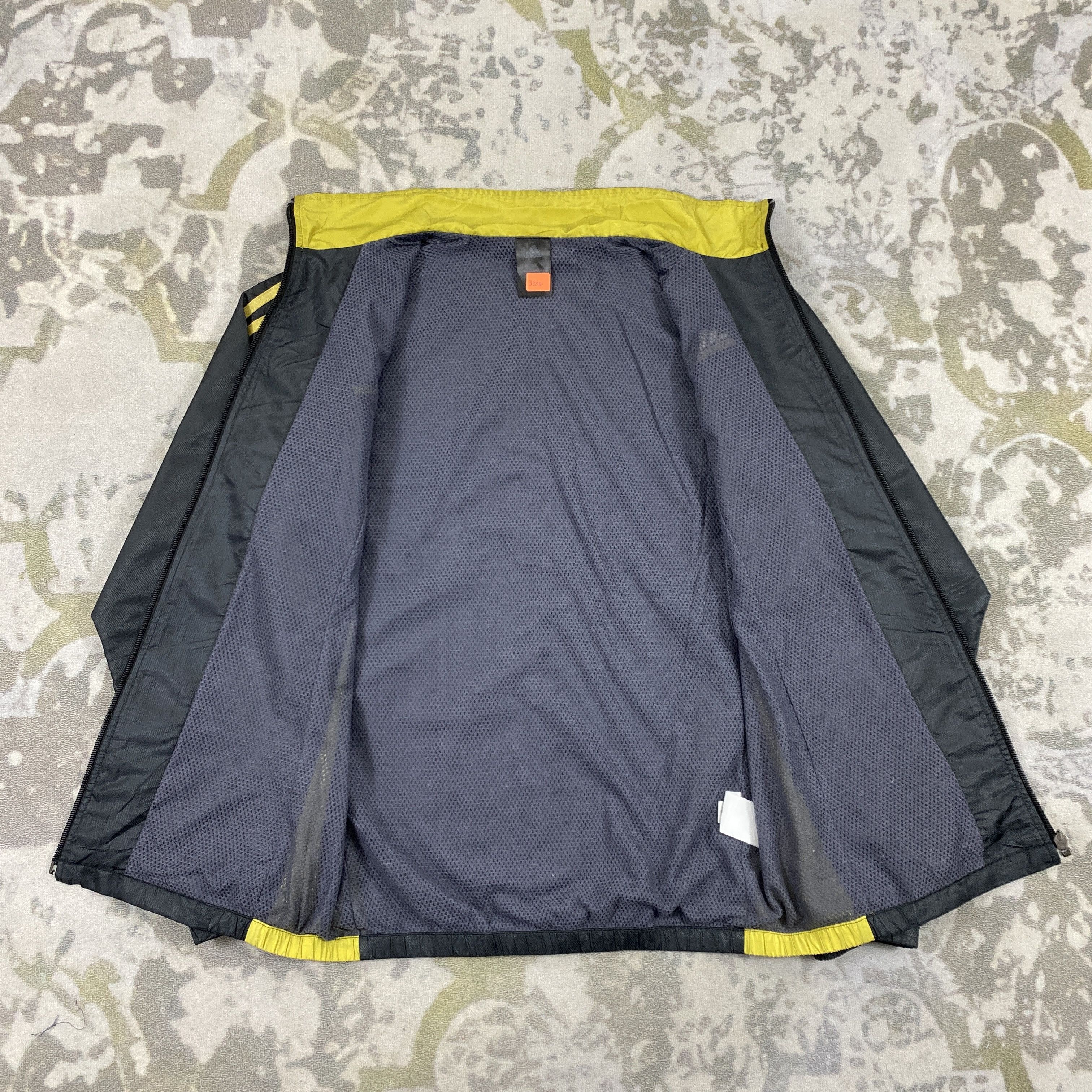 Adidas Vintage adidas Track Medium Jacket- J394 Size US M / EU 48-50 / 2 - 3 Thumbnail