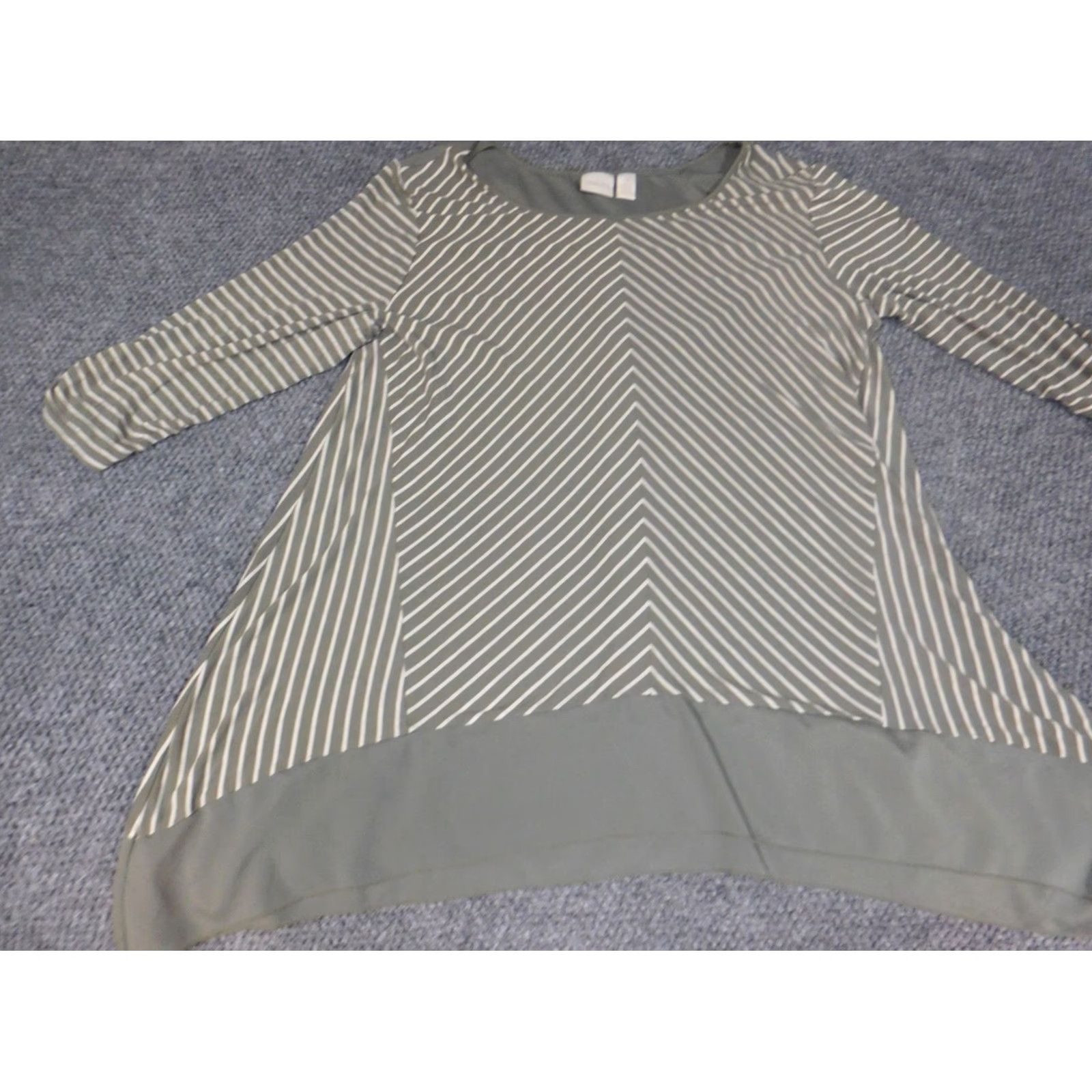 Vintage Chicos Blouse Shirt Womens Green Striped Crew Neck Long Sleeve Knit Rayon Pullover Stretch Regular Size 3 Casual Buttoned Vintage: No Size XS / US 0-2 / IT 36-38 - 3 Thumbnail