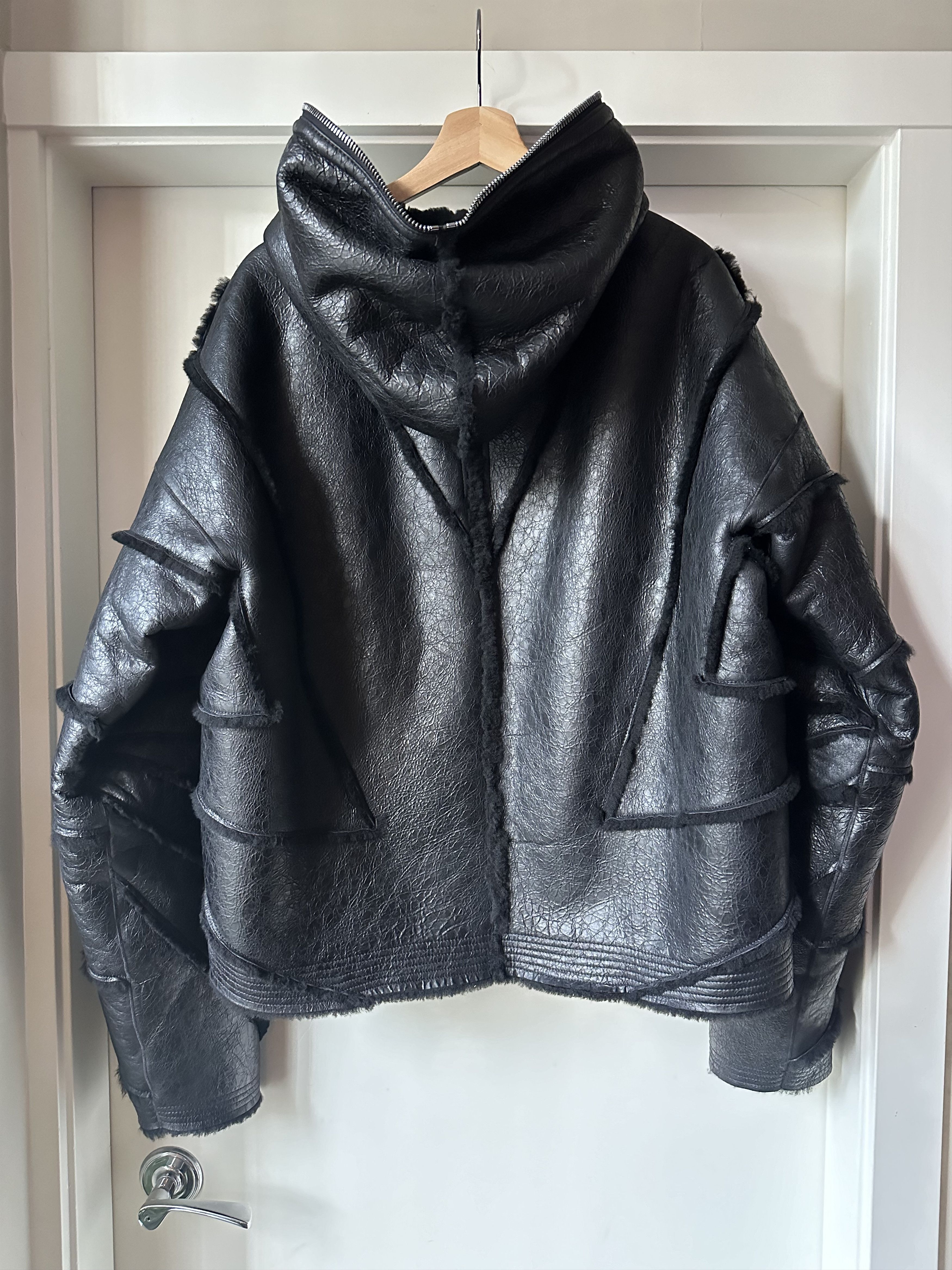 Rick Owens RICK OWENS FW23 LUXOR SEALED WINDBREAKER SHEARLING RADIANCE Size US M / EU 48-50 / 2 - 3 Thumbnail