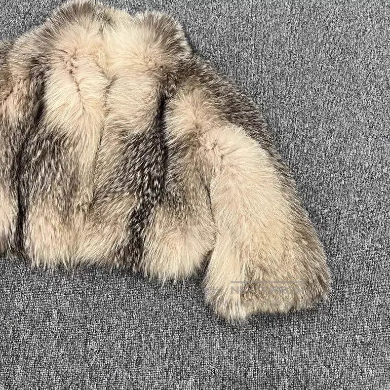 Louis Vuitton Louis Vuitton Cropped fur jacket Size XS / US 0-2 / IT 36-38 - 3 Thumbnail