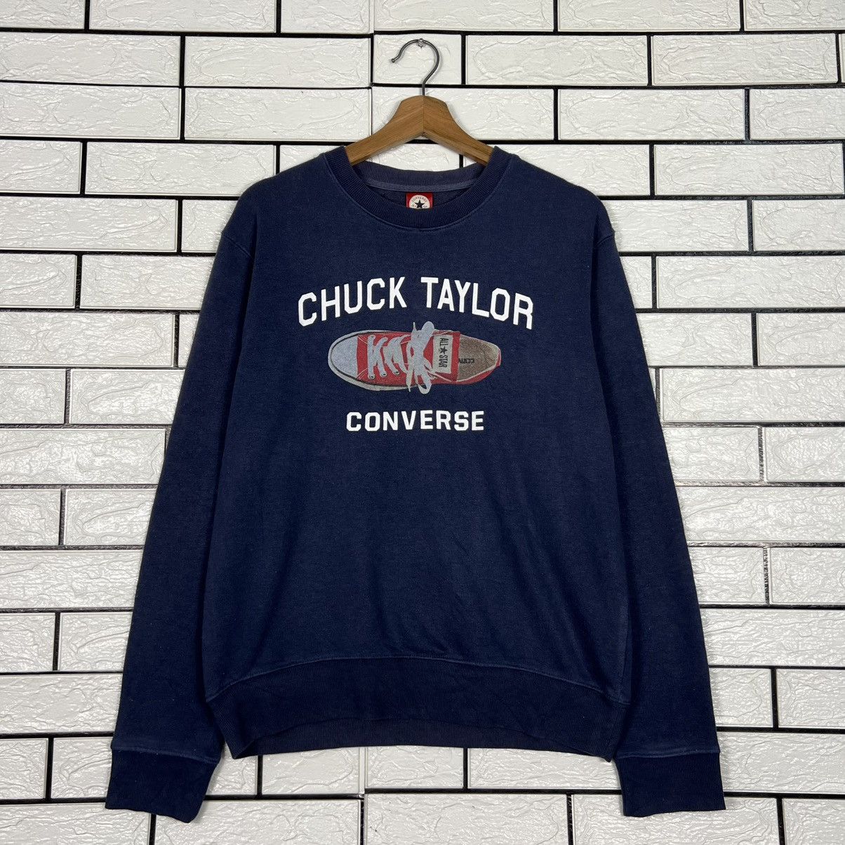 Converse CONVERSE CHUCK TAYLOR Shoes Big Logo Sweatshirt #4304-C195 Size US M / EU 48-50 / 2 - 1 Thumbnail