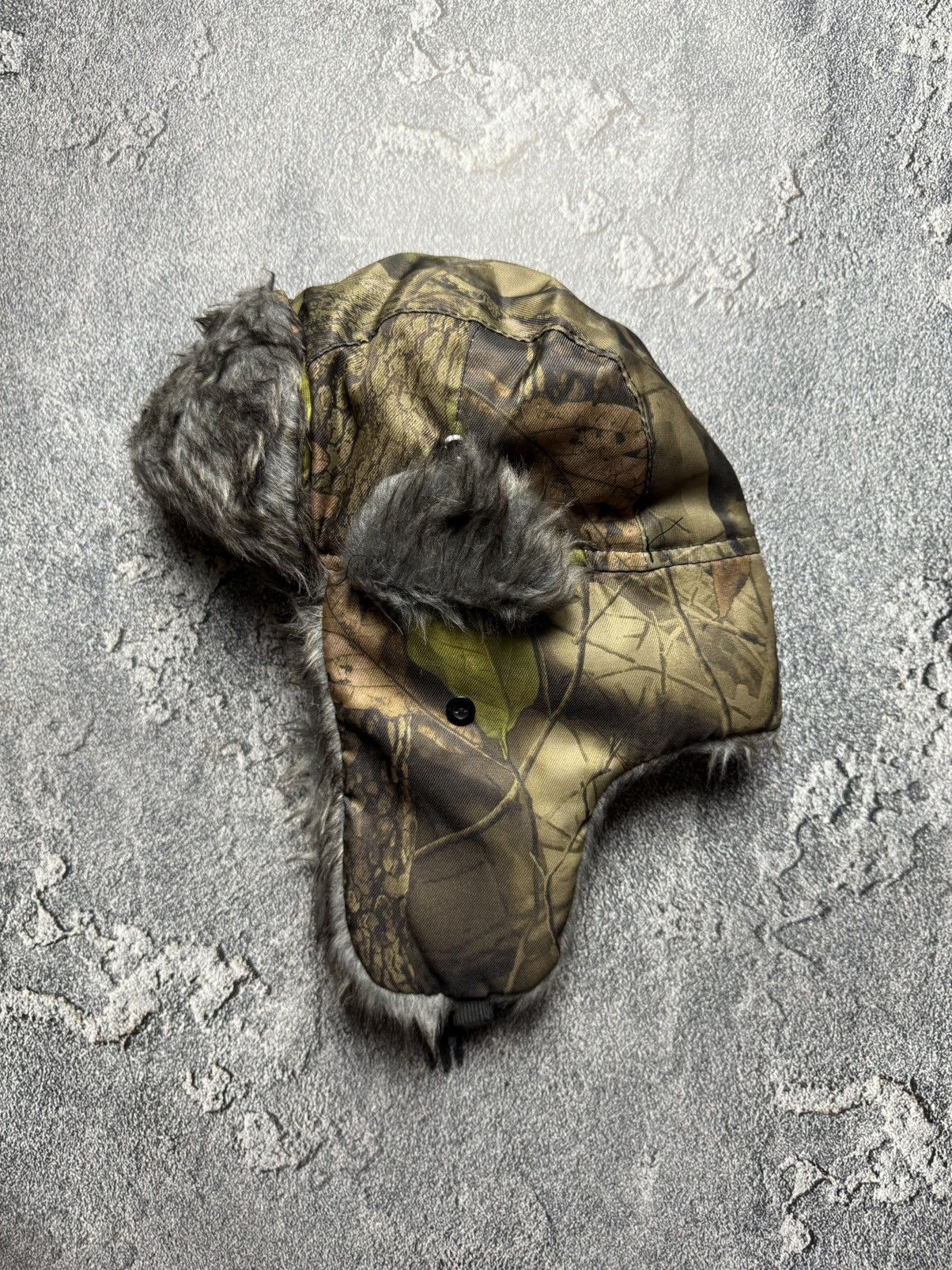 Realtree Y2K Real Tree Faux Fur Ushanka VNTG Fuzzy Warm Trapper Hat Size ONE SIZE - 2 Thumbnail