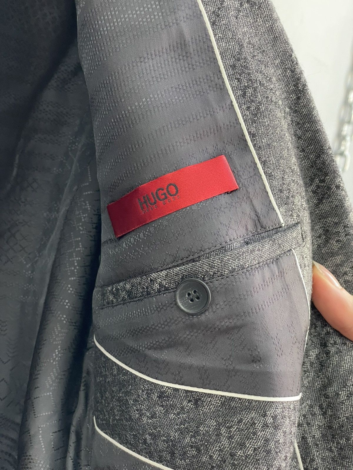 Hugo Hugo Boss wool man classic suit Size 38R - 10 Thumbnail