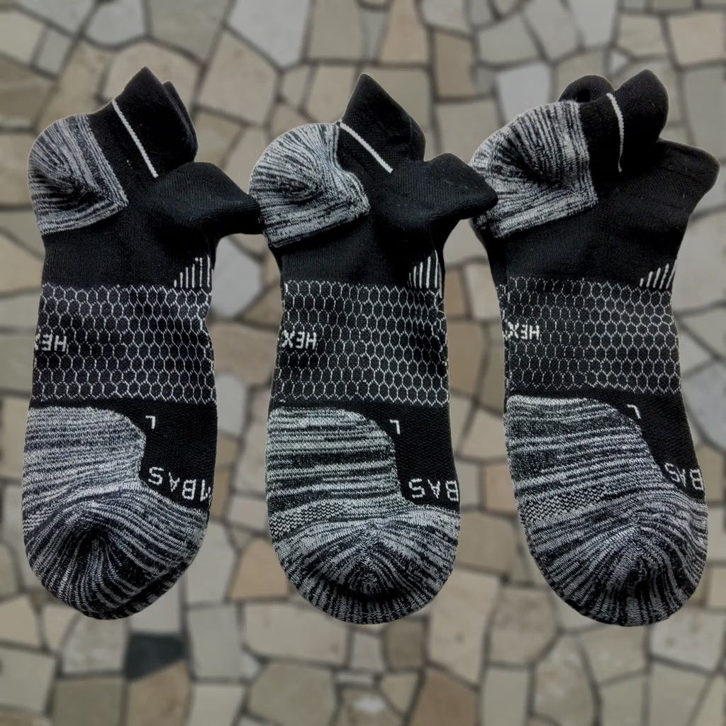 Vintage Bombas Hex-Tec Athletic Socks Lot Of 3 Size XL Black Men Socks Athletic Hex Tec Size ONE SIZE - 1 Thumbnail