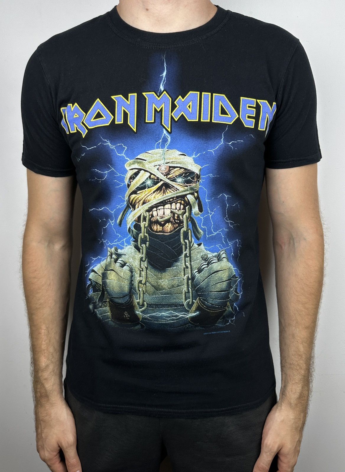 Band Tees Vintage Iron Maiden Skull Mummy Graphic Rock T Shirt Tee Size US M / EU 48-50 / 2 - 2 Thumbnail