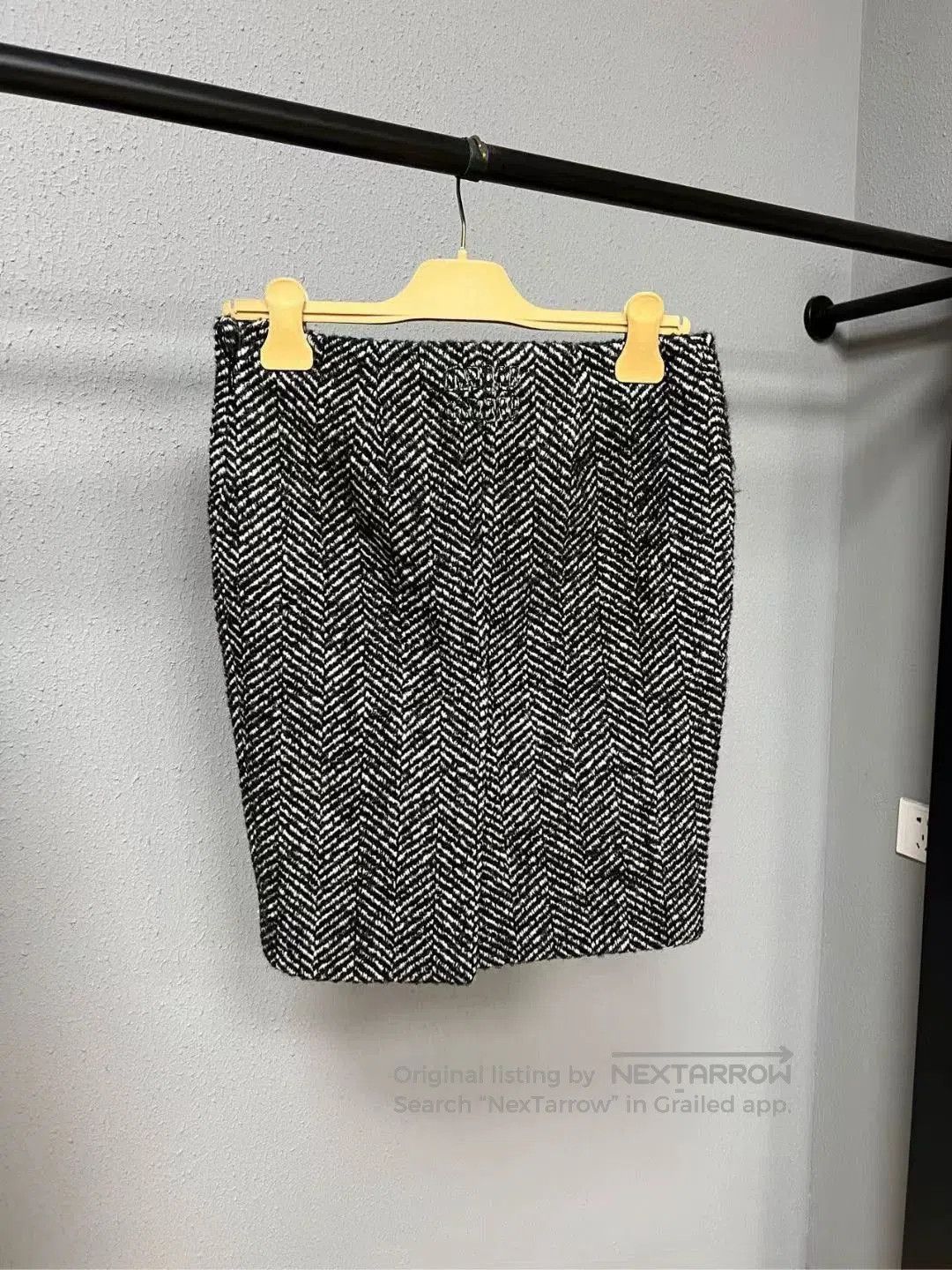 Miu Miu Miumiu Wool Mini Skirt. Size 35" - 2 Thumbnail